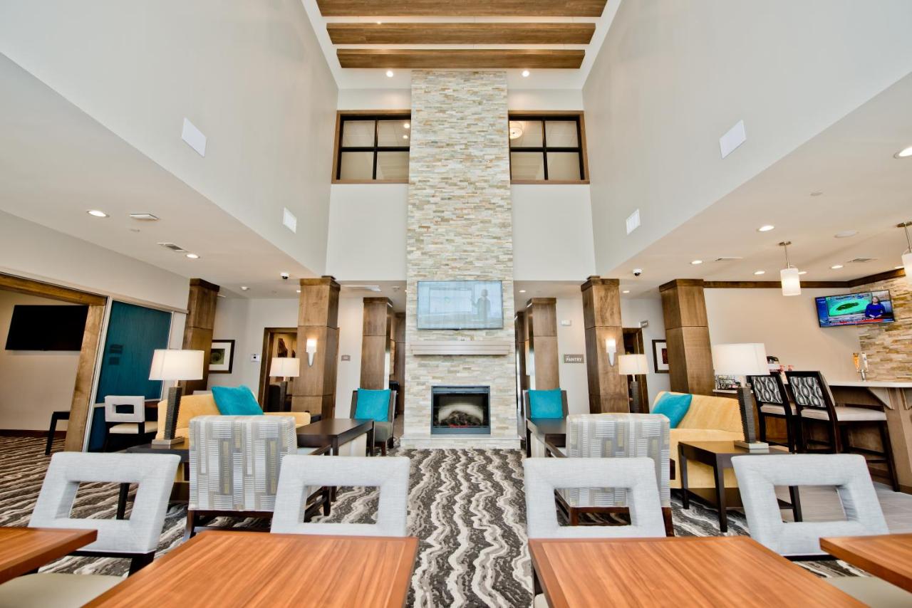 Staybridge Suites Houston - Humble Beltway 8 E
