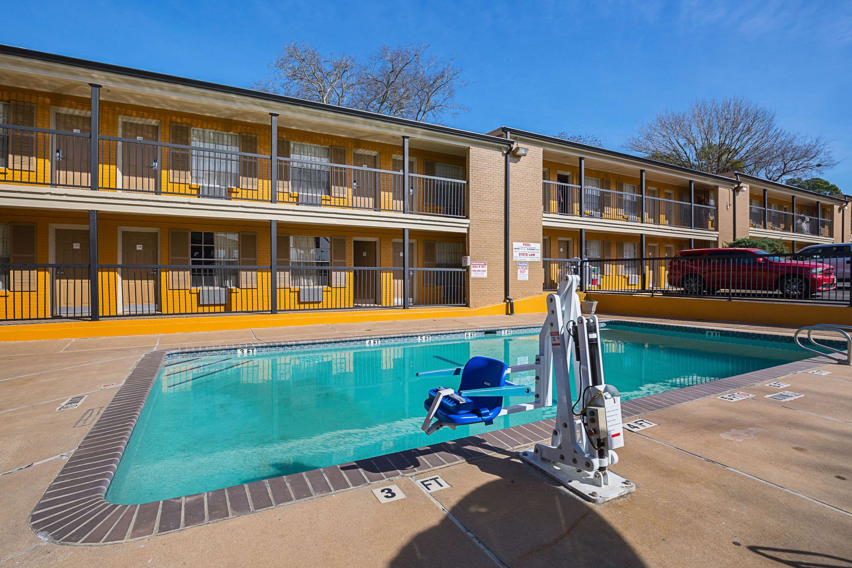 Econo Lodge Huntsville University Area