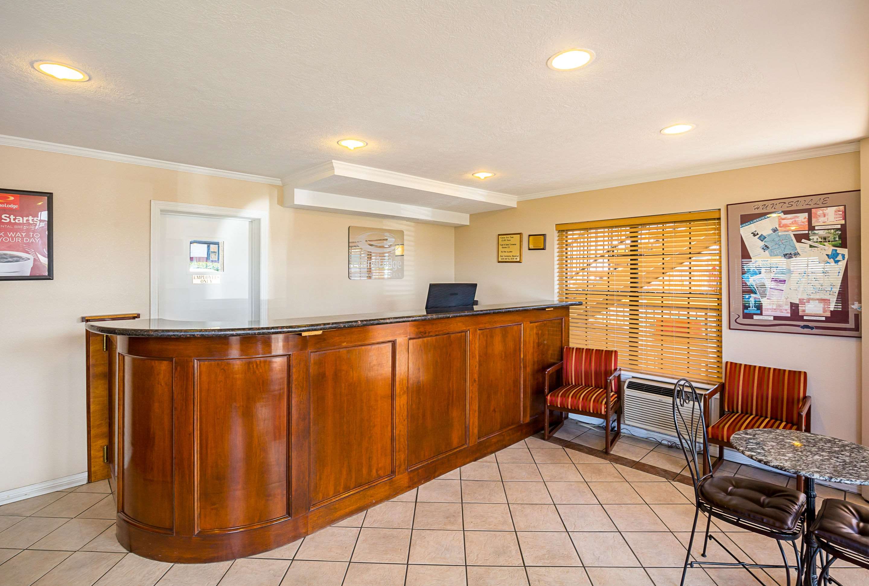 Econo Lodge Huntsville University Area