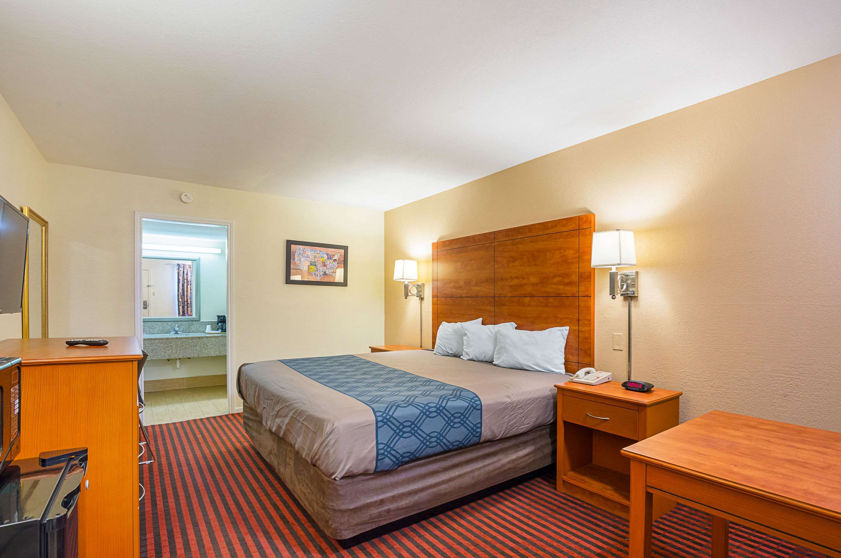Econo Lodge Huntsville University Area