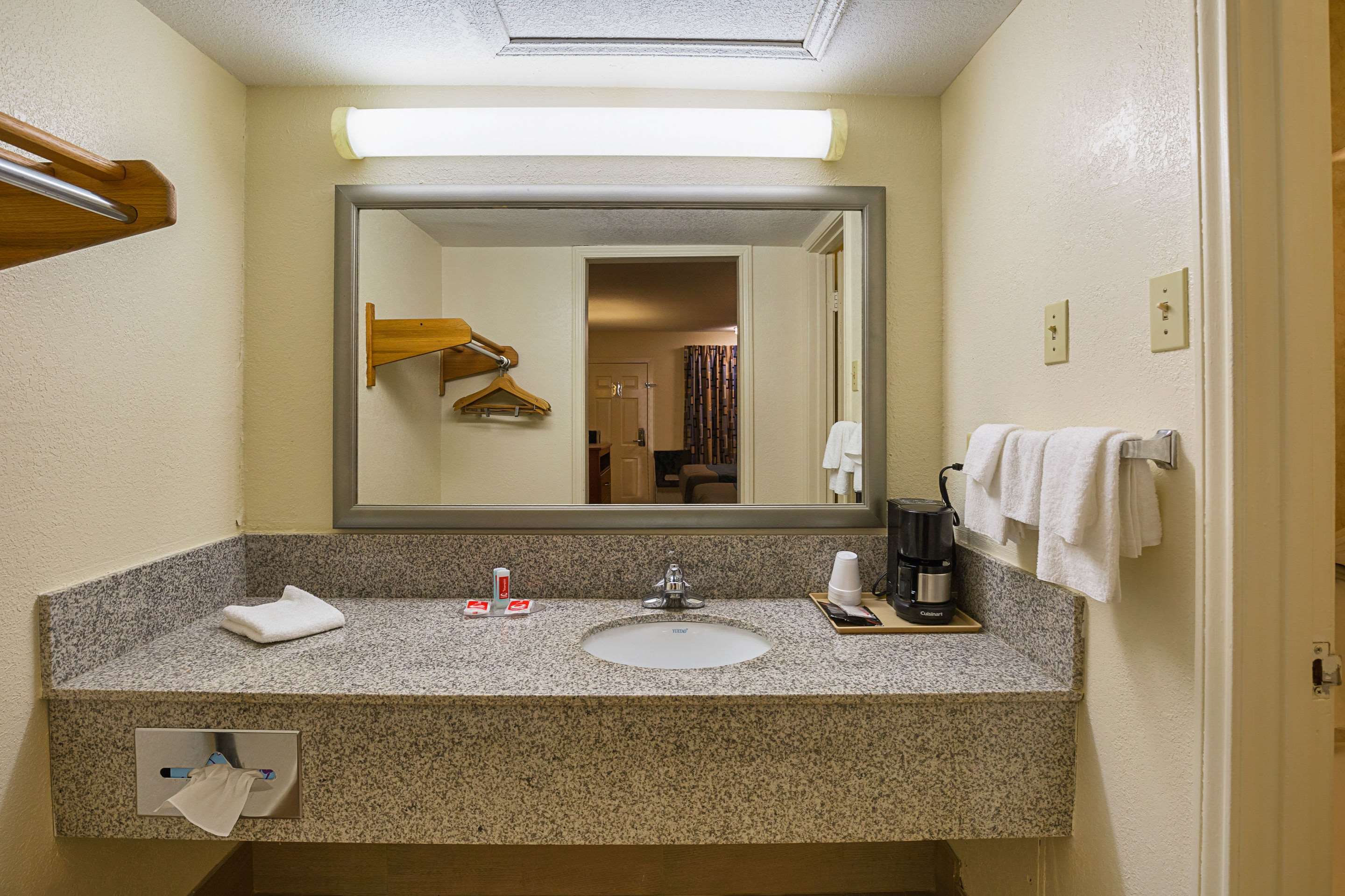 Econo Lodge Huntsville University Area