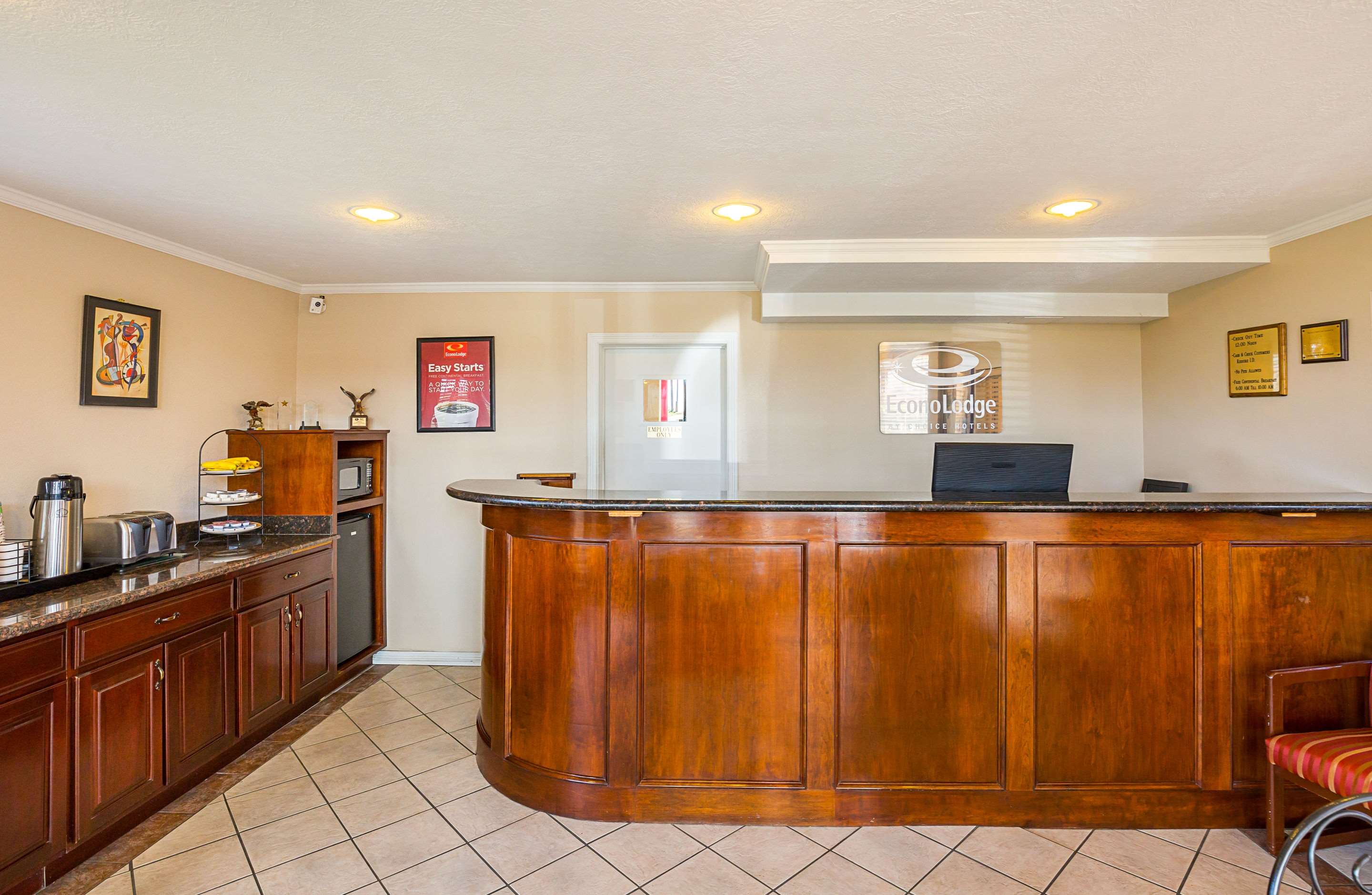 Econo Lodge Huntsville University Area