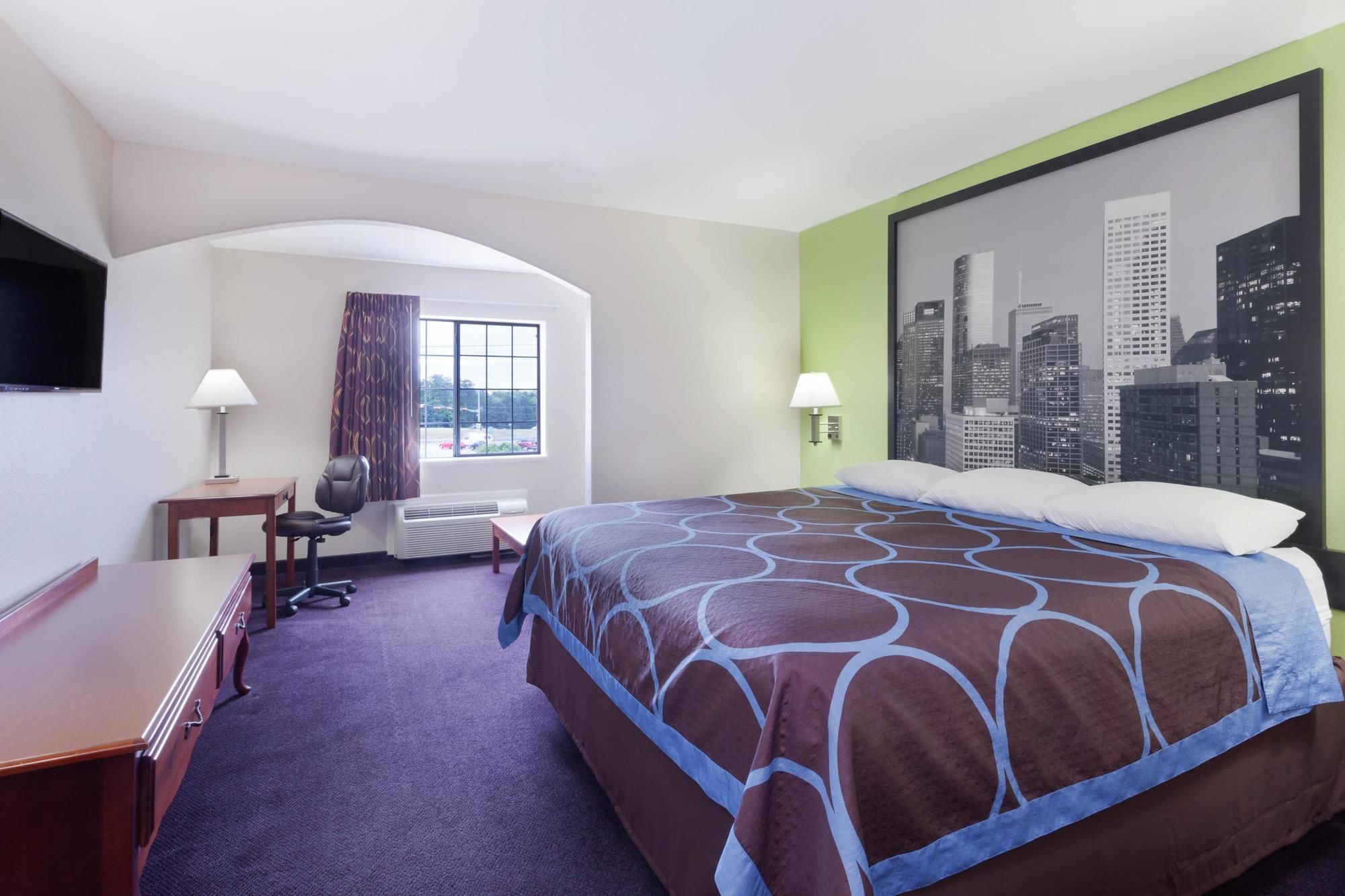 Super 8 by Wyndham Huntsville