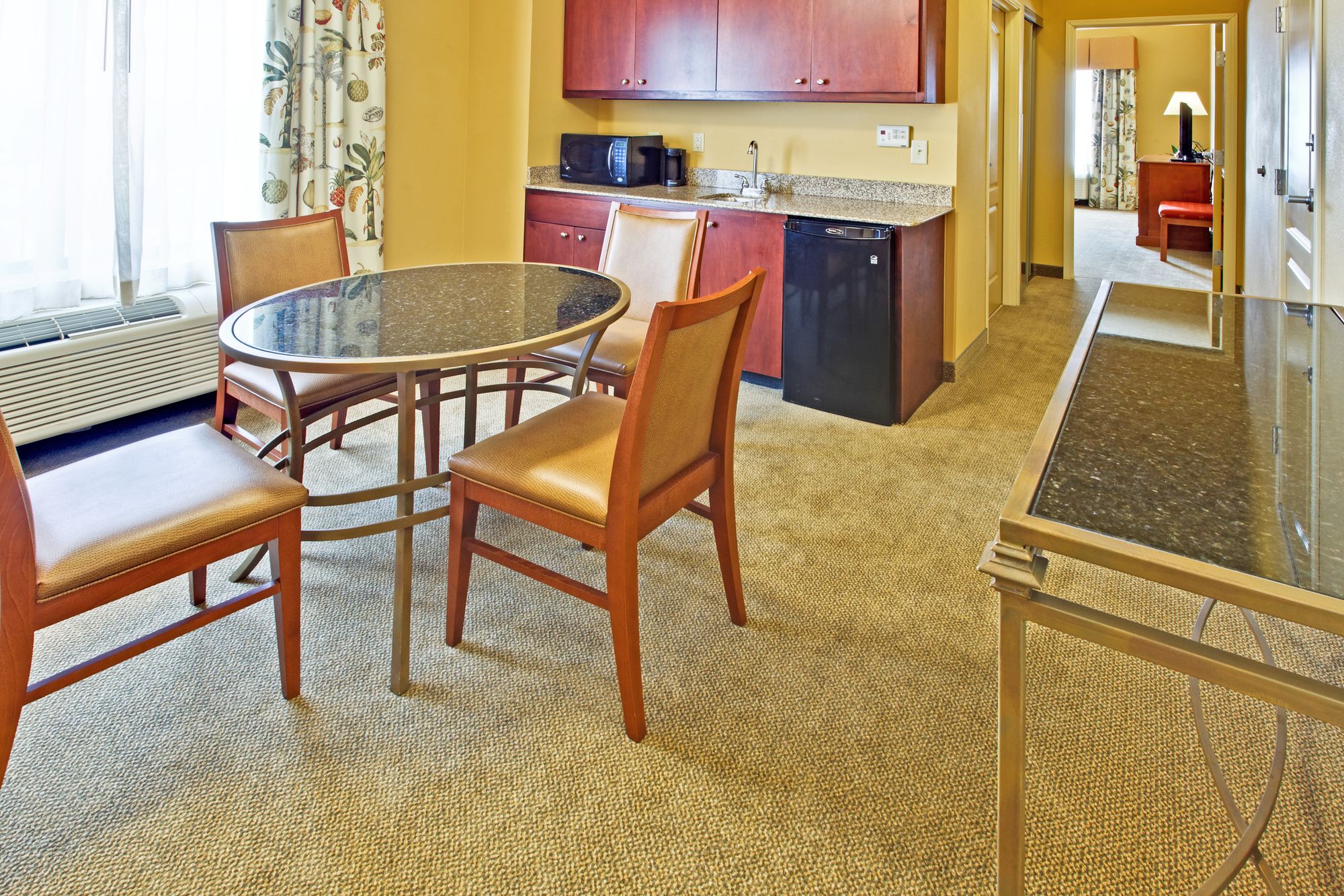 Holiday Inn Express Hotel & Suites West Hurst DFW Airport
