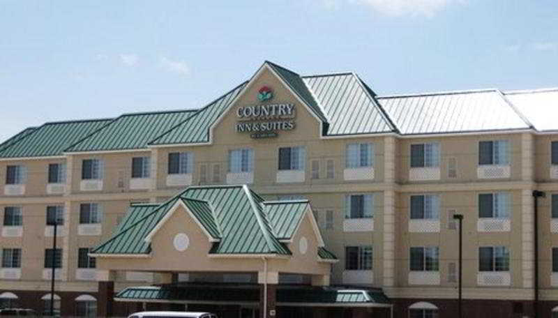 Country Inn & Suites by Radisson, DFW Airport South, TX