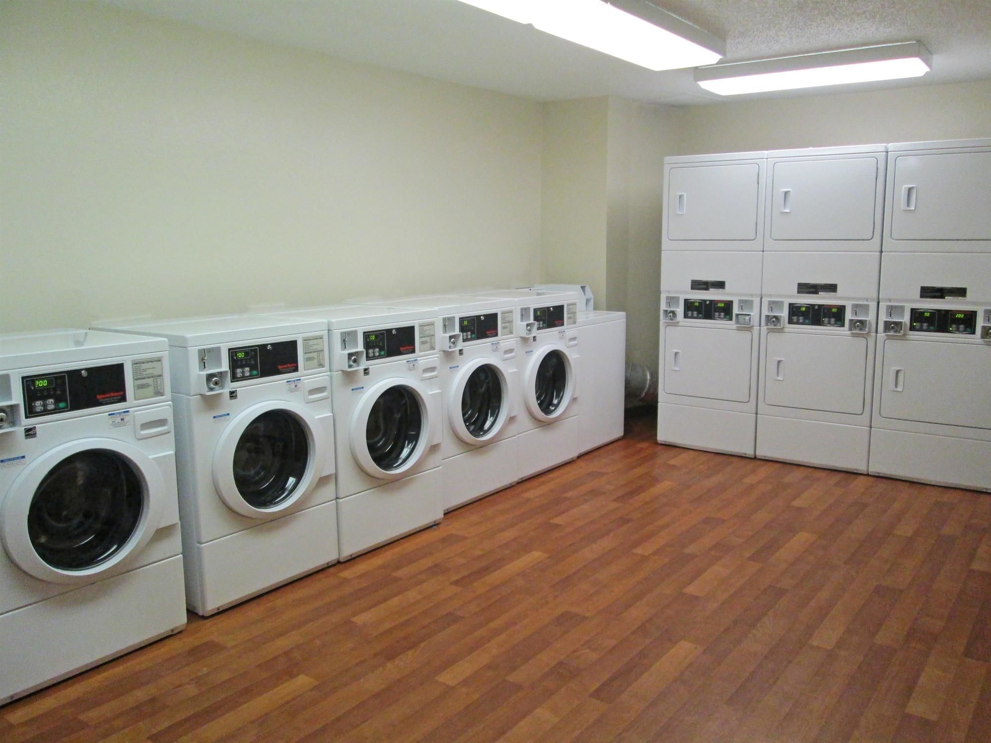 Hawthorn Extended Stay by Wyndham Irving DFW North