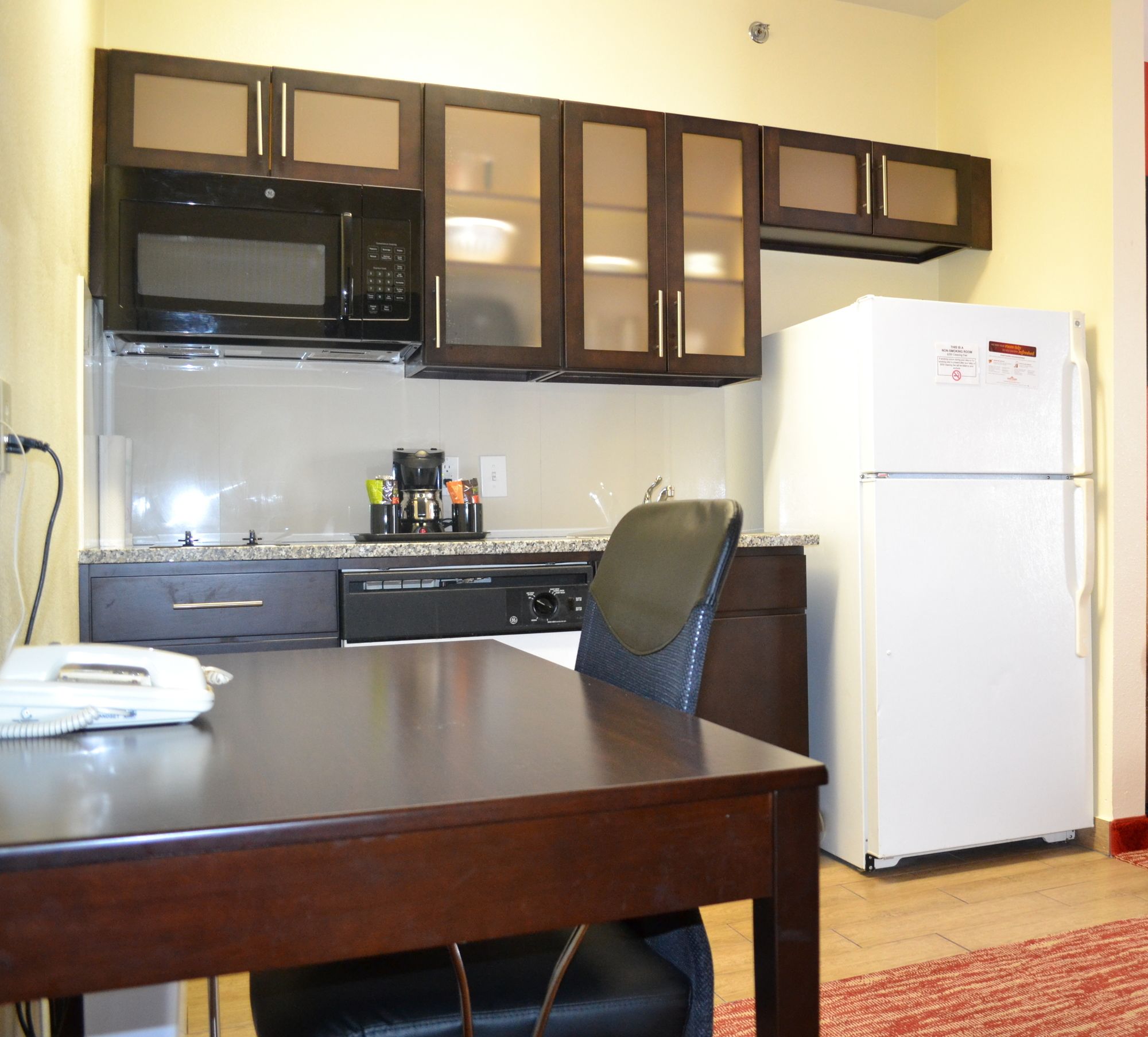 Hawthorn Suites By Wyndham Irving DFW South