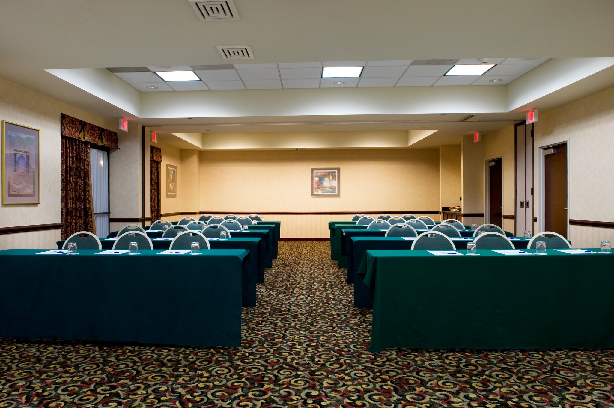 Holiday Inn Express Hotel & Suites Dallas Ft. Worth Airport South
