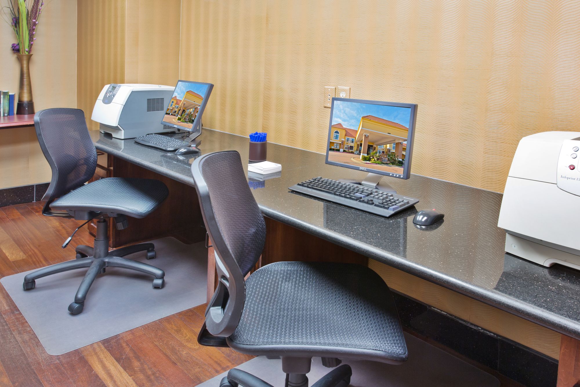 Holiday Inn Express Hotel & Suites DFW North
