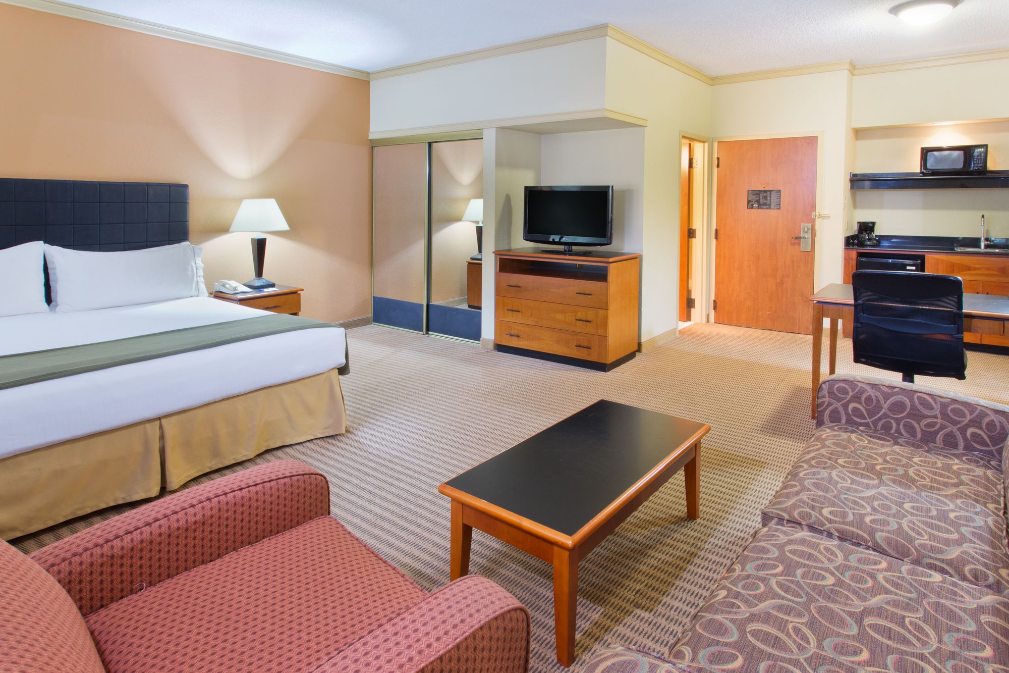 Holiday Inn Express Hotel & Suites DFW North