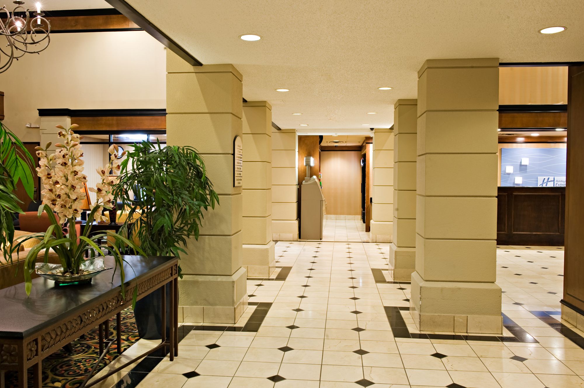 Holiday Inn Express Hotel & Suites DFW North