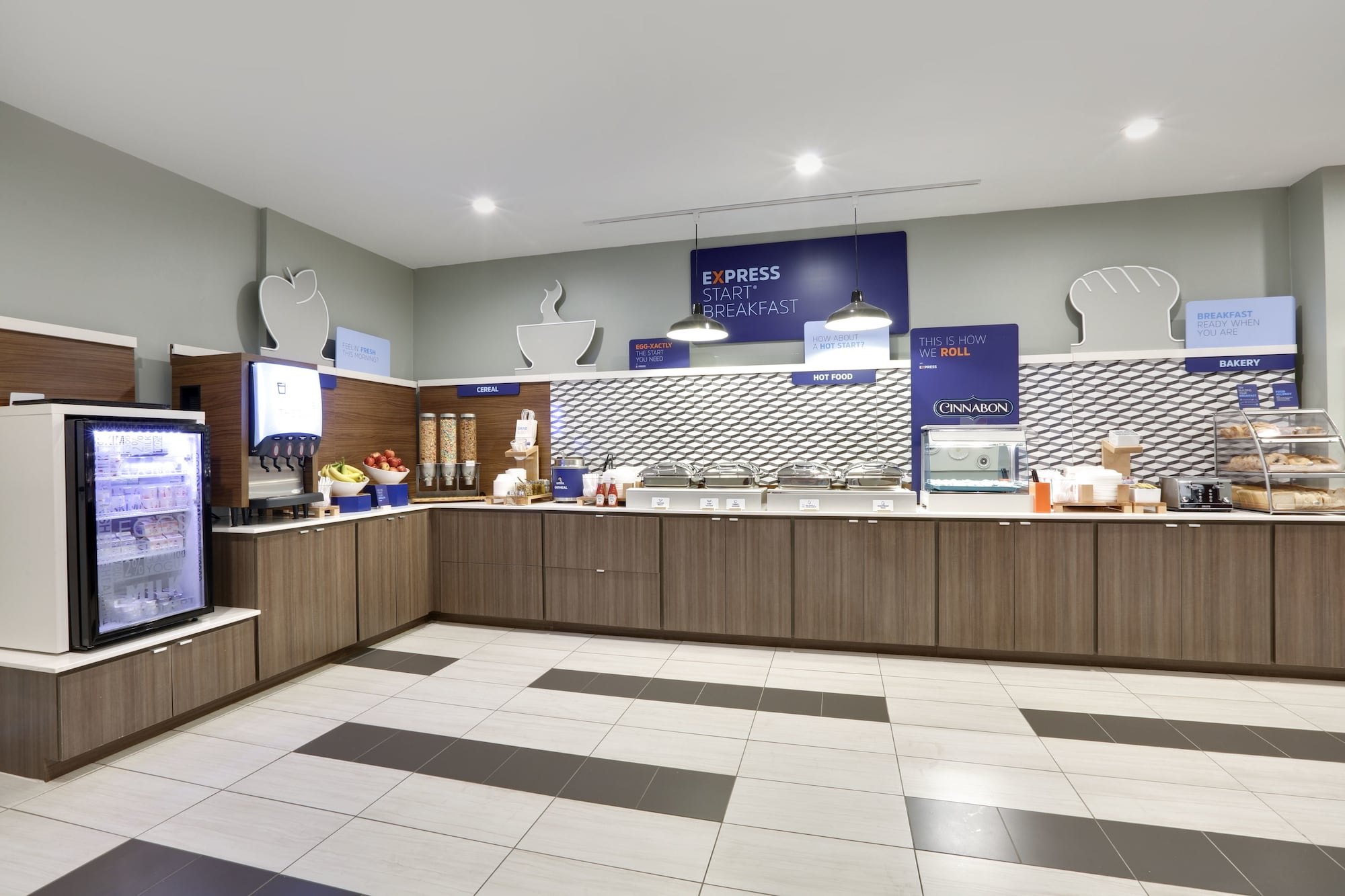 Holiday Inn Express & Suites Irving Conv Ctr - Las Colinas