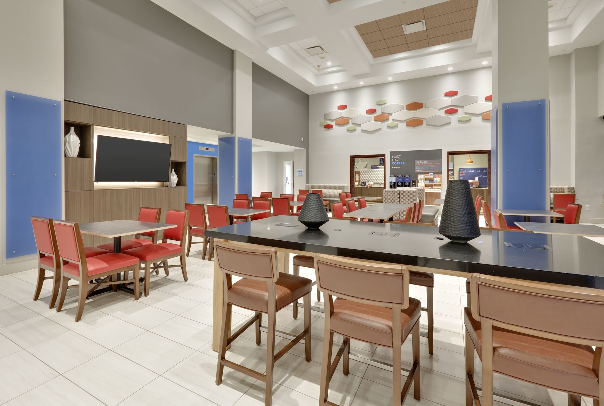 Holiday Inn Express & Suites Irving Conv Ctr - Las Colinas