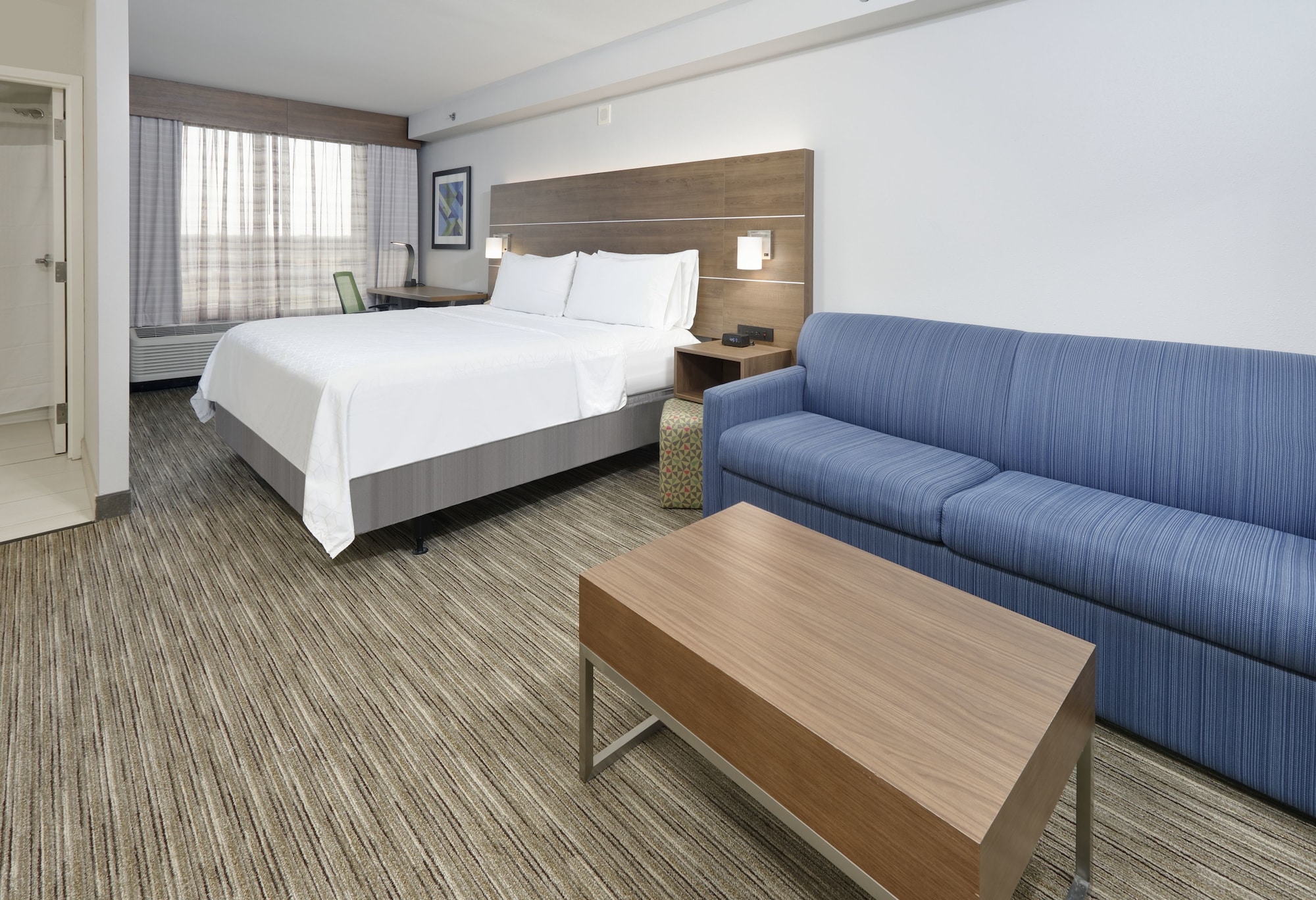 Holiday Inn Express & Suites Irving Conv Ctr - Las Colinas