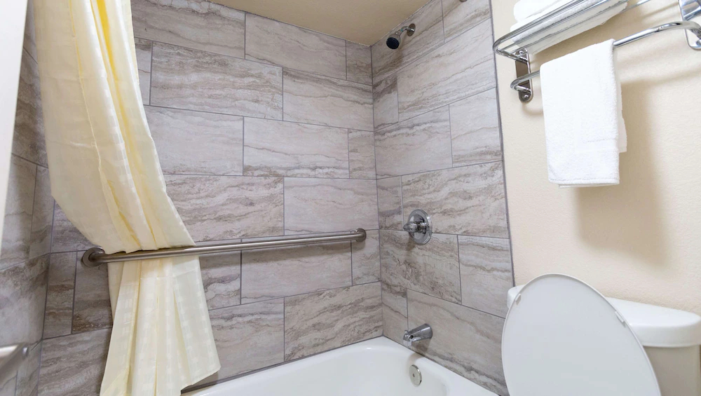 Magnuson Extended Stay and Suites Airport Hotel
