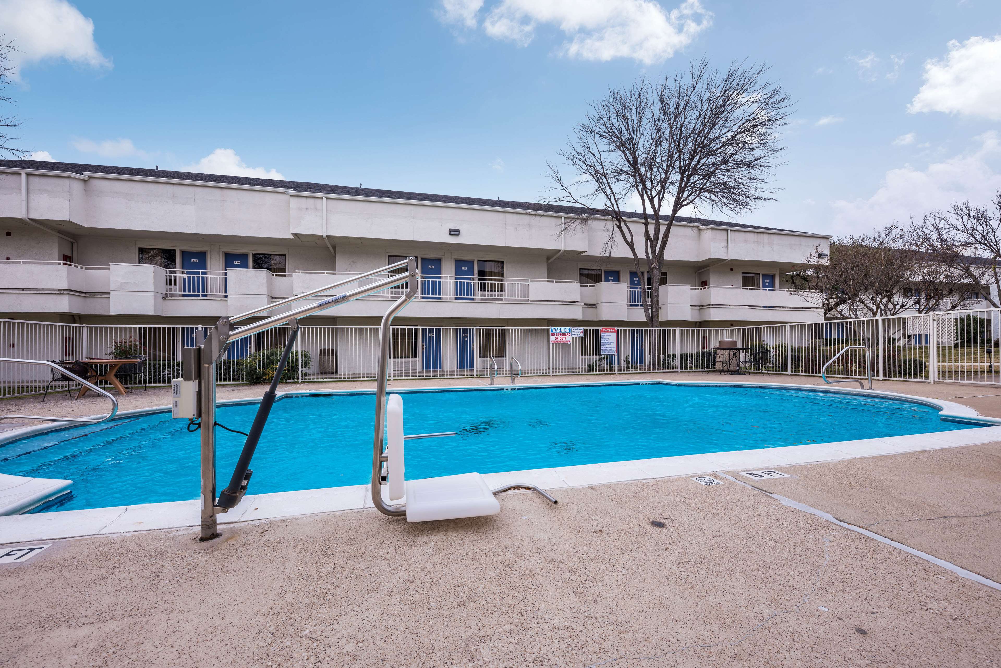 Motel 6 Irving Tx Irving Dfw Airport East