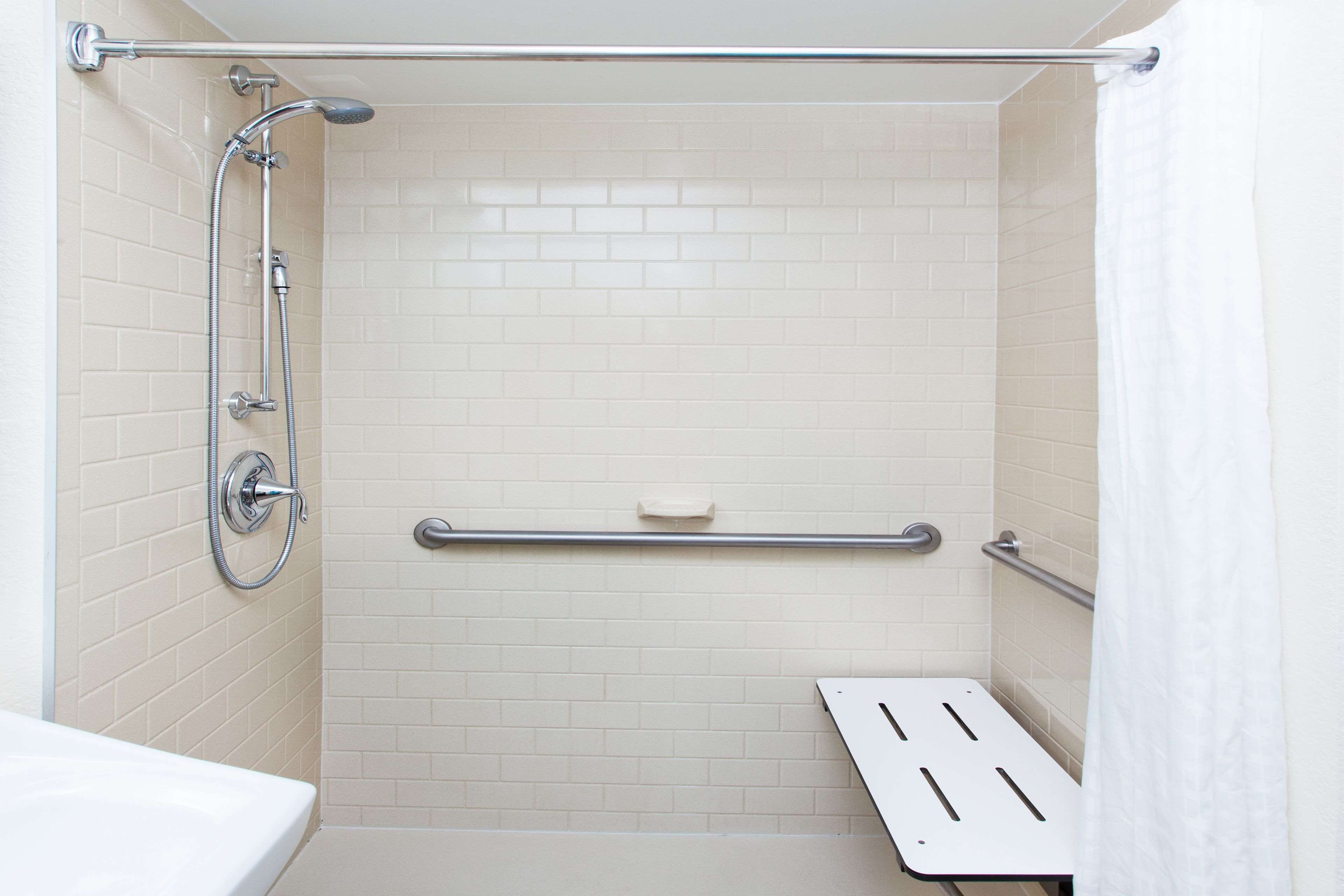 Sonesta Simply Suites Dallas Las Colinas