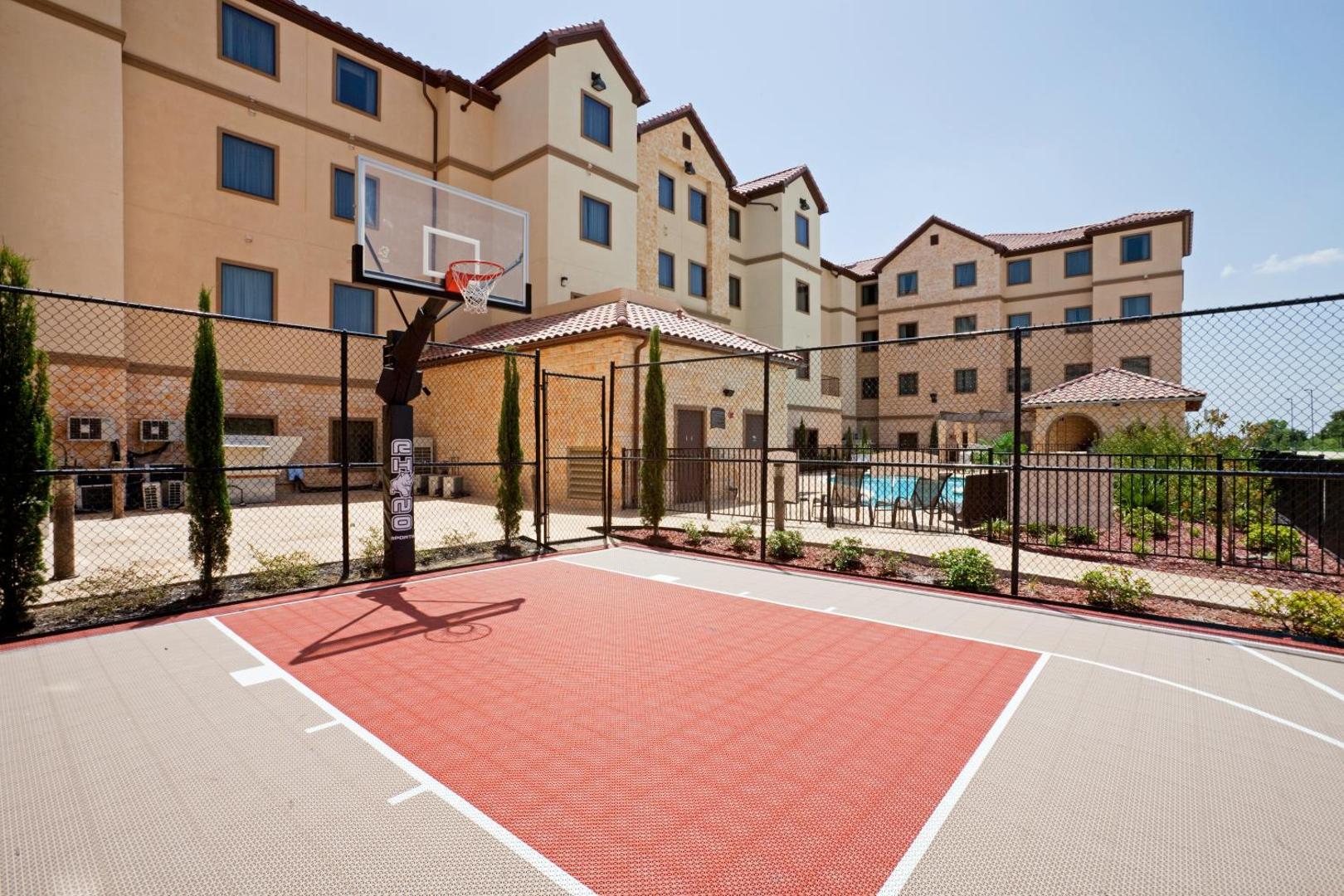Staybridge Suites DFW Airport North