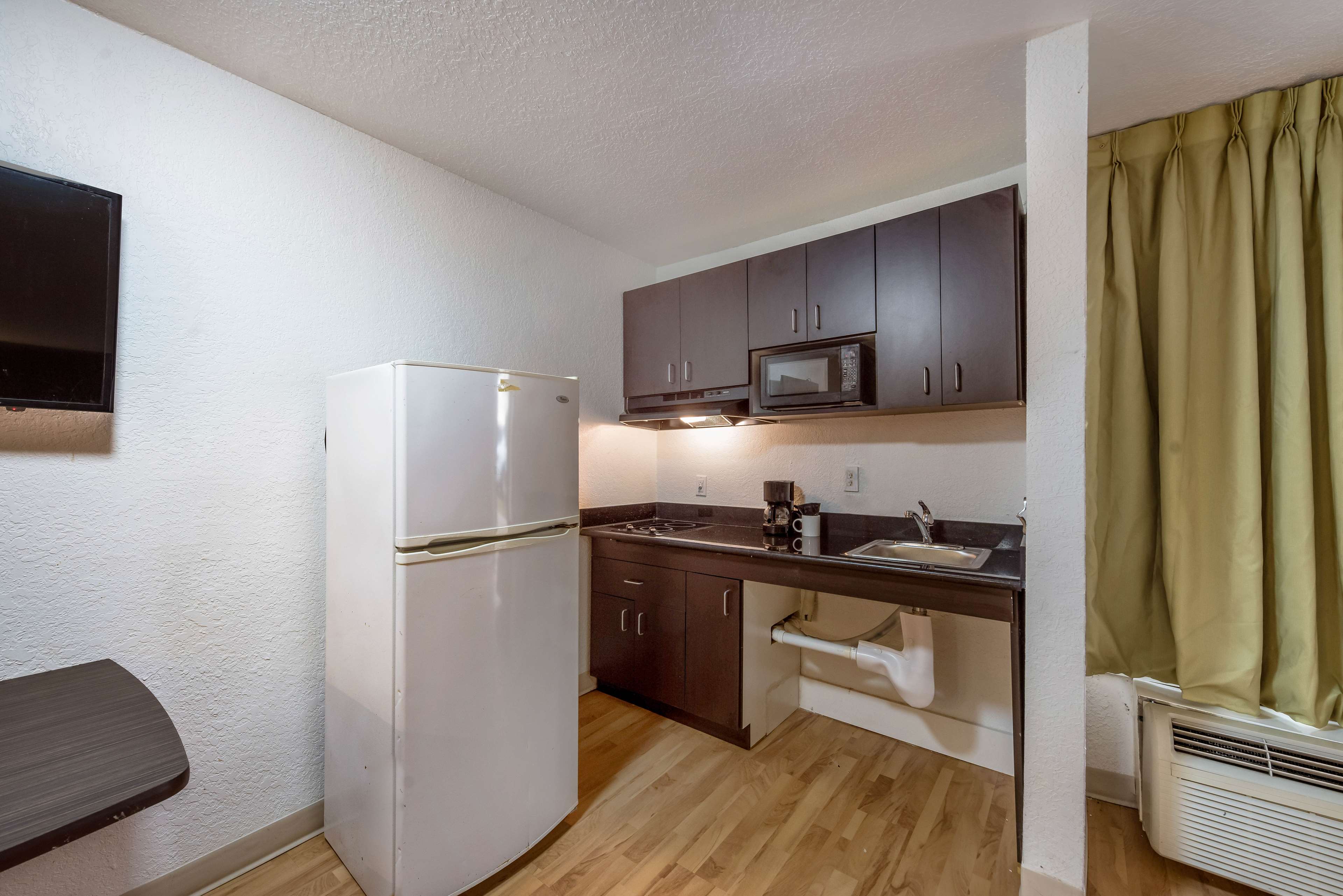 Studio 6 Dallas - Irving DFW Airport East