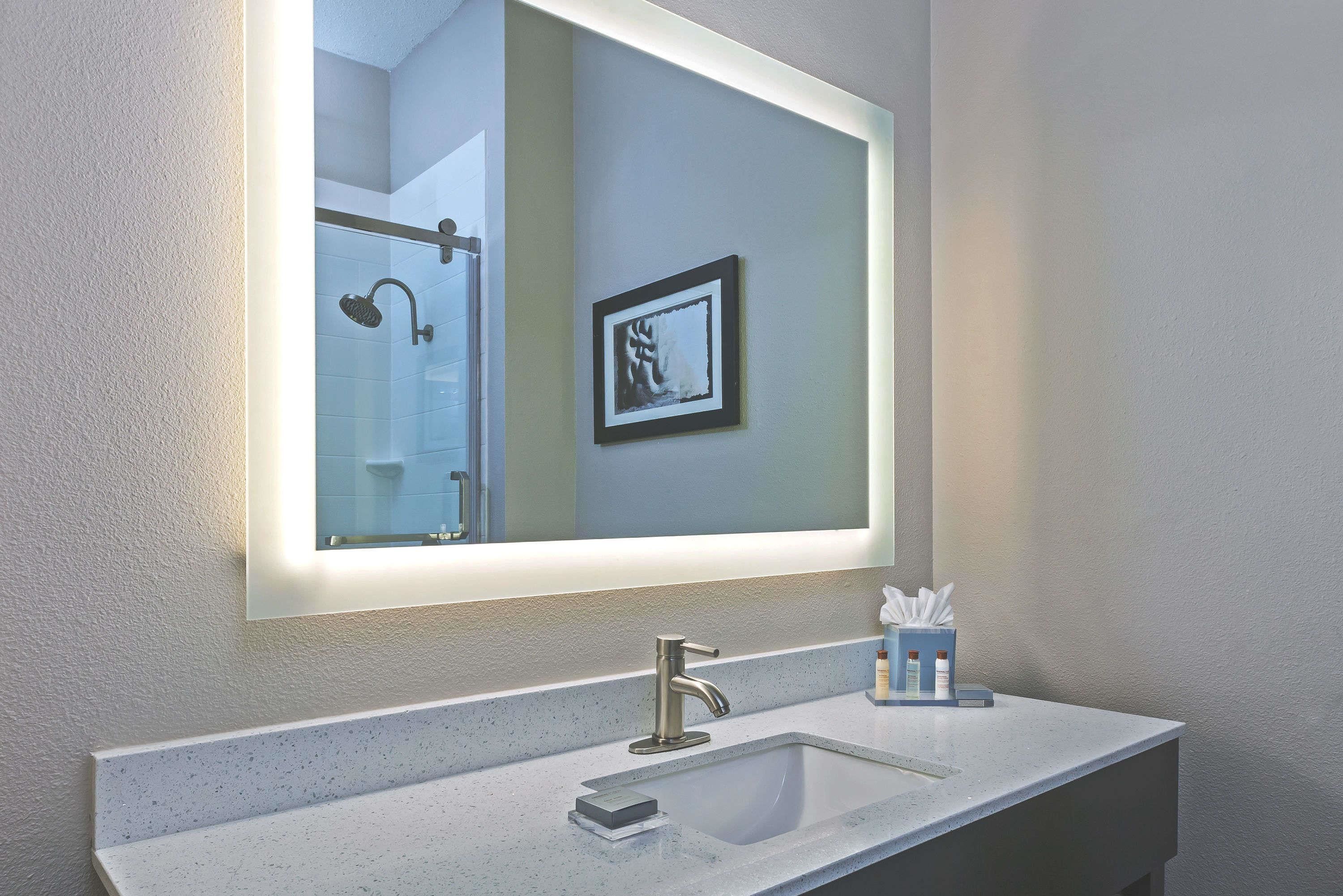 Comfort Inn and Suites Irving