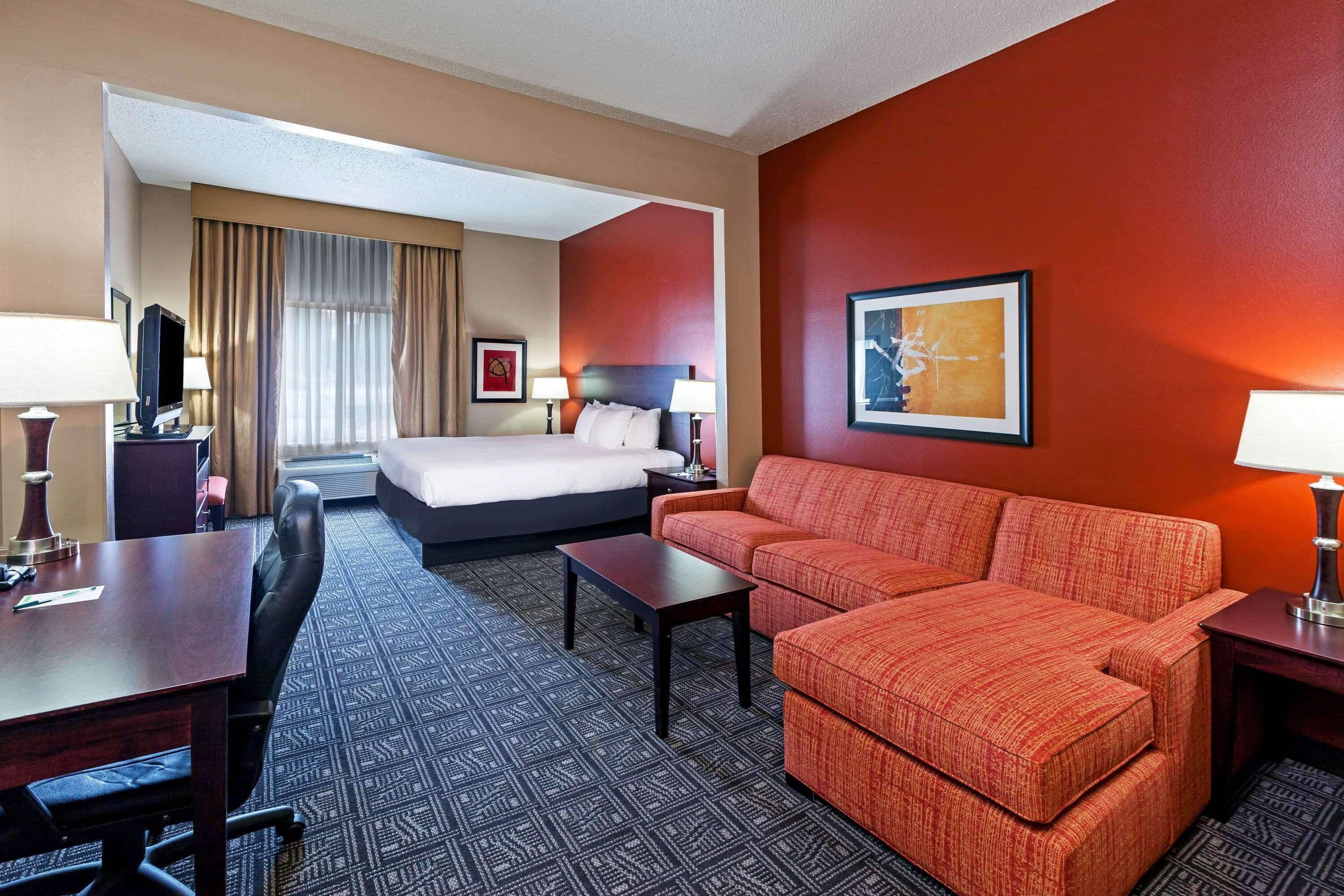 Comfort Inn and Suites Irving