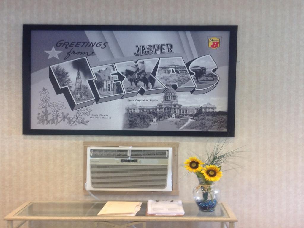 Super 8 by Wyndham Jasper TX