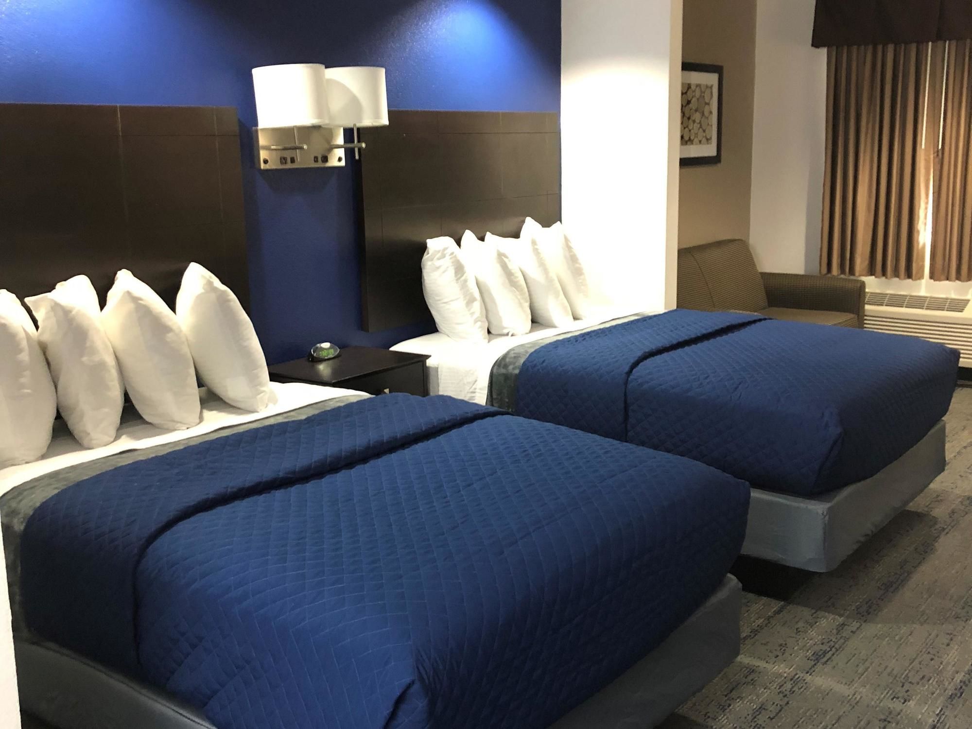 Executive Inn & Suites Joaquin