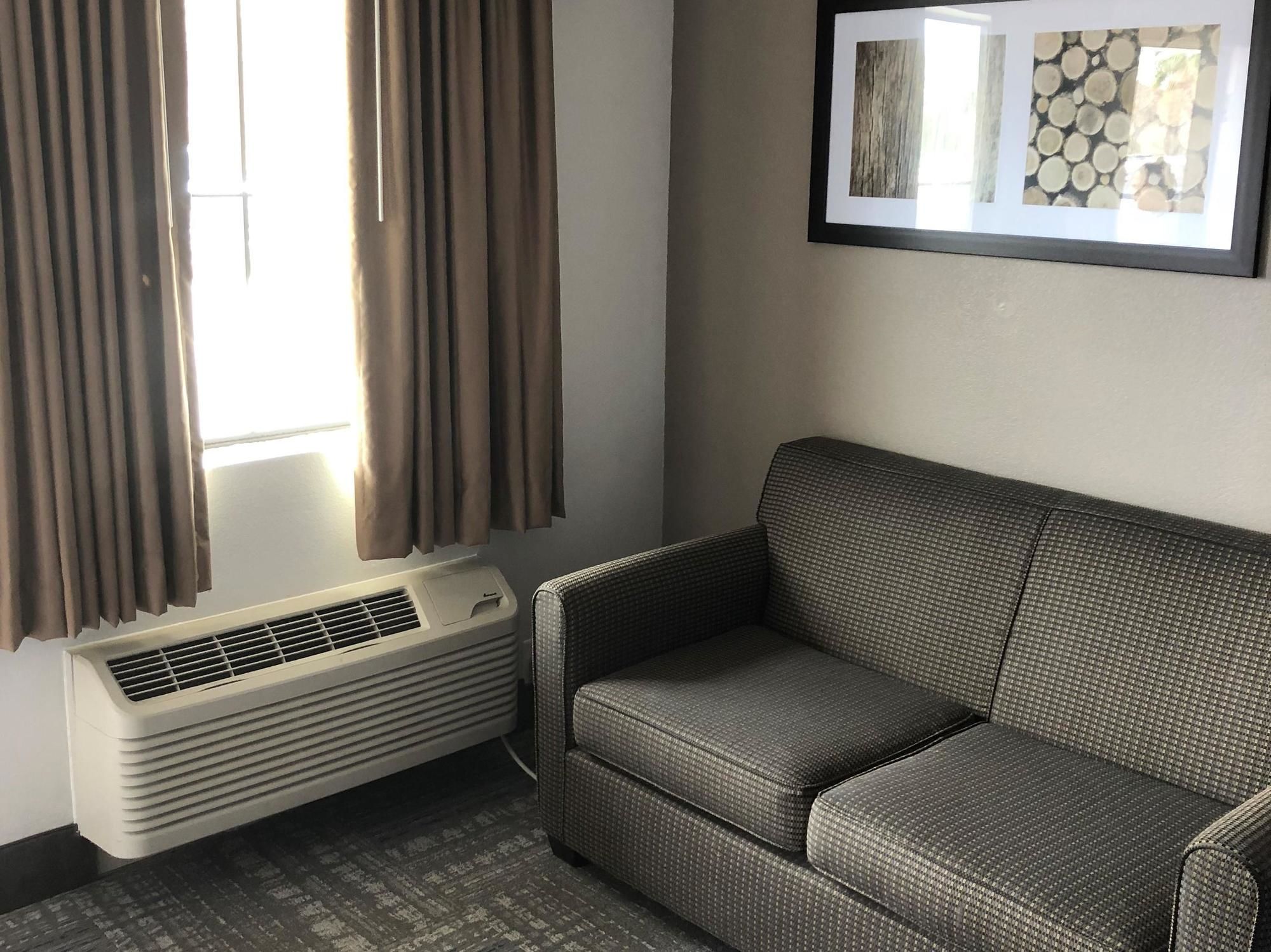 Executive Inn & Suites Joaquin