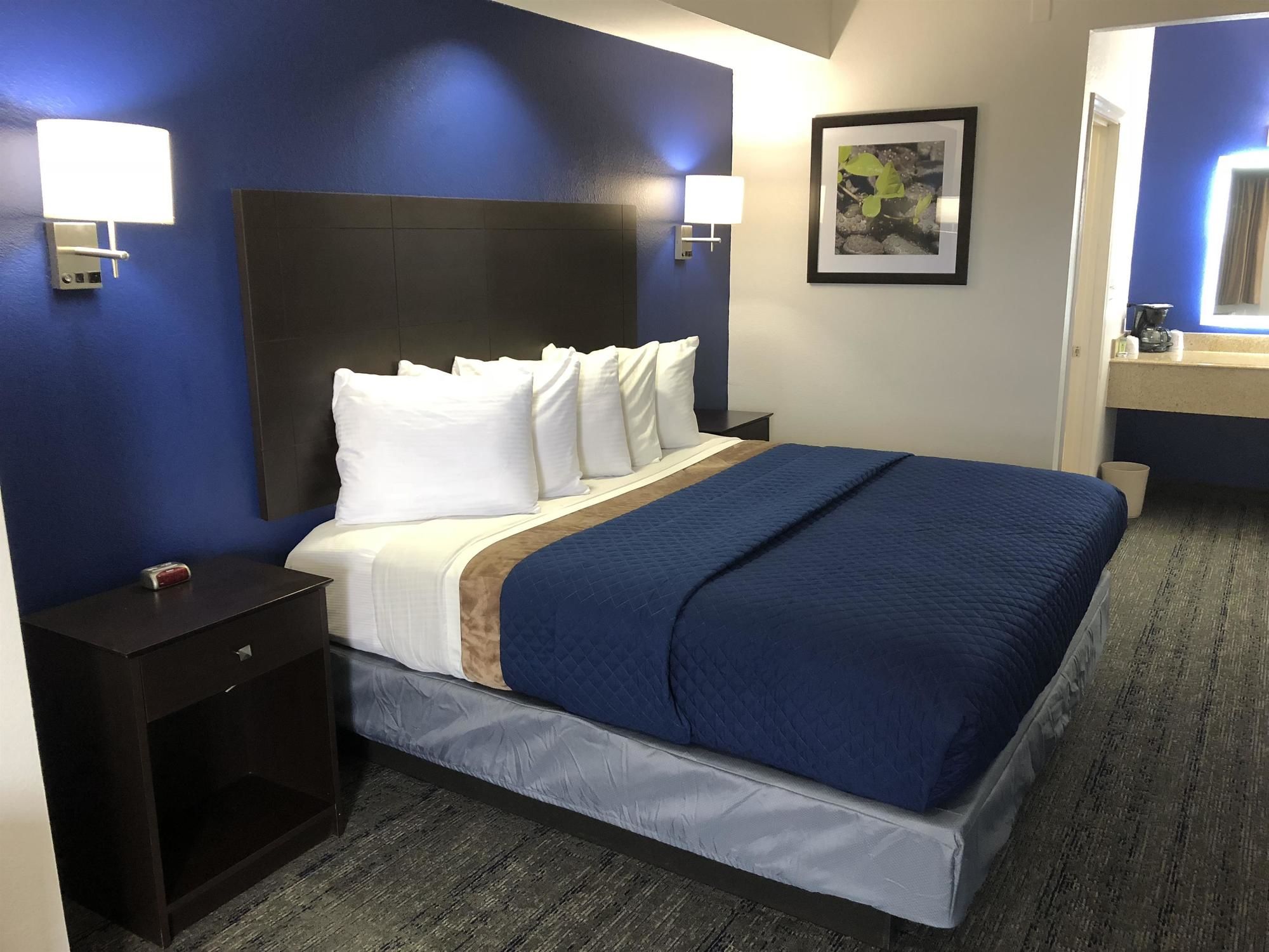 Executive Inn & Suites Joaquin