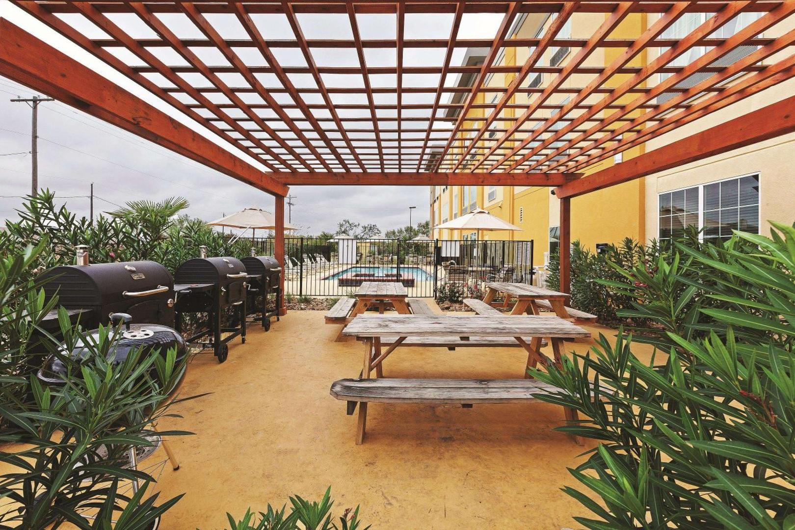 La Quinta Inn & Suites by Wyndham Jourdanton - Pleasanton