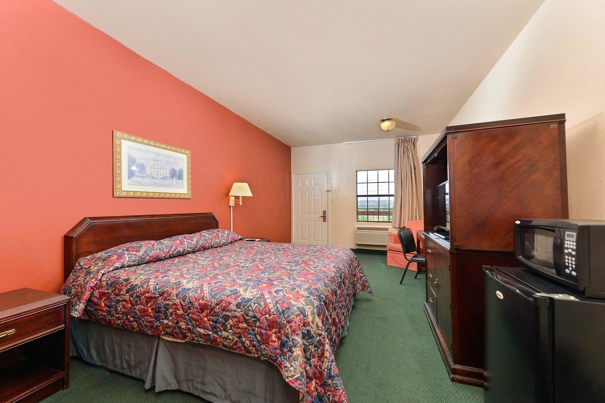 Econo Lodge Junction