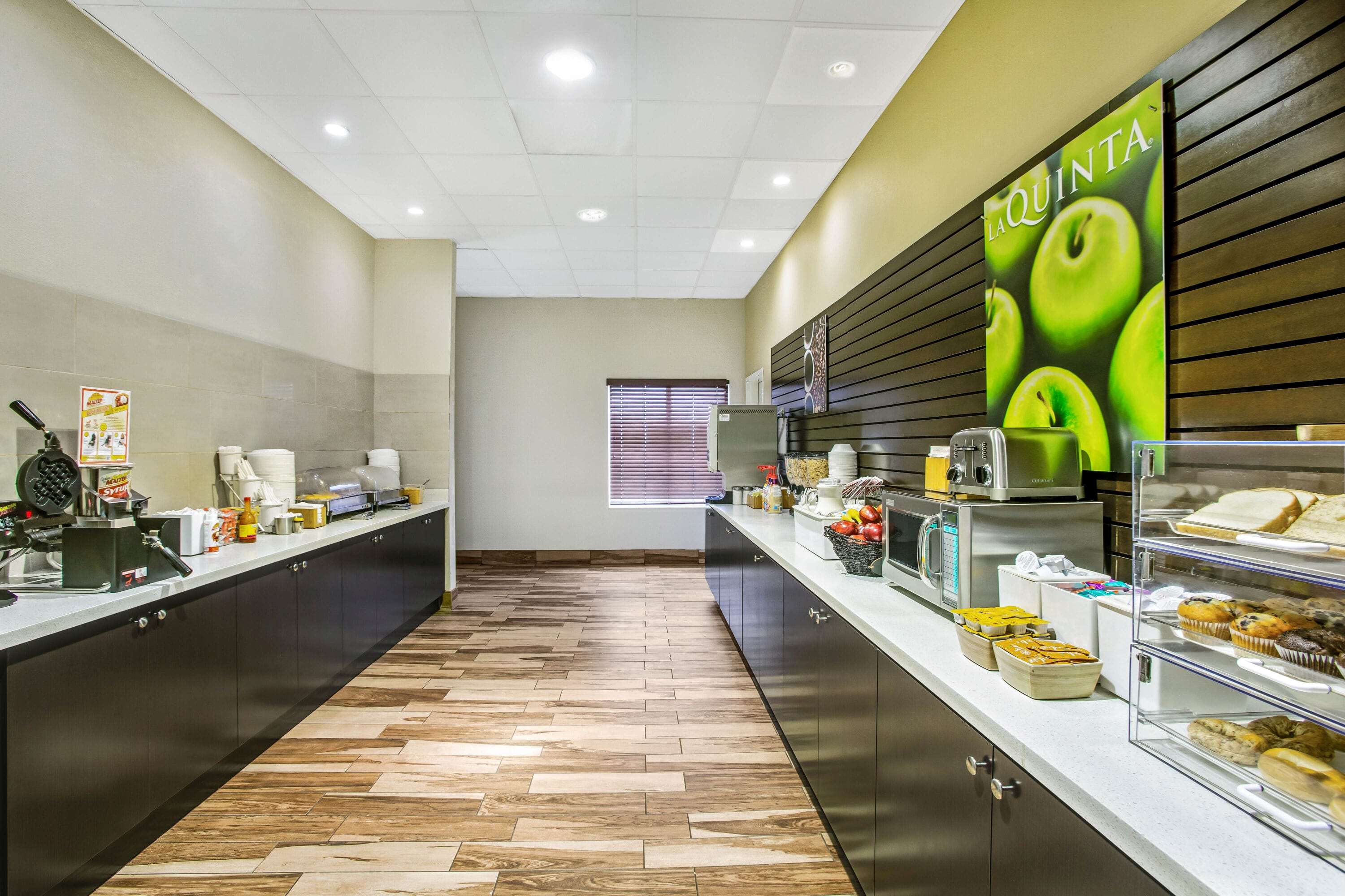La Quinta Inn & Suites by Wyndham Karnes City - Kenedy