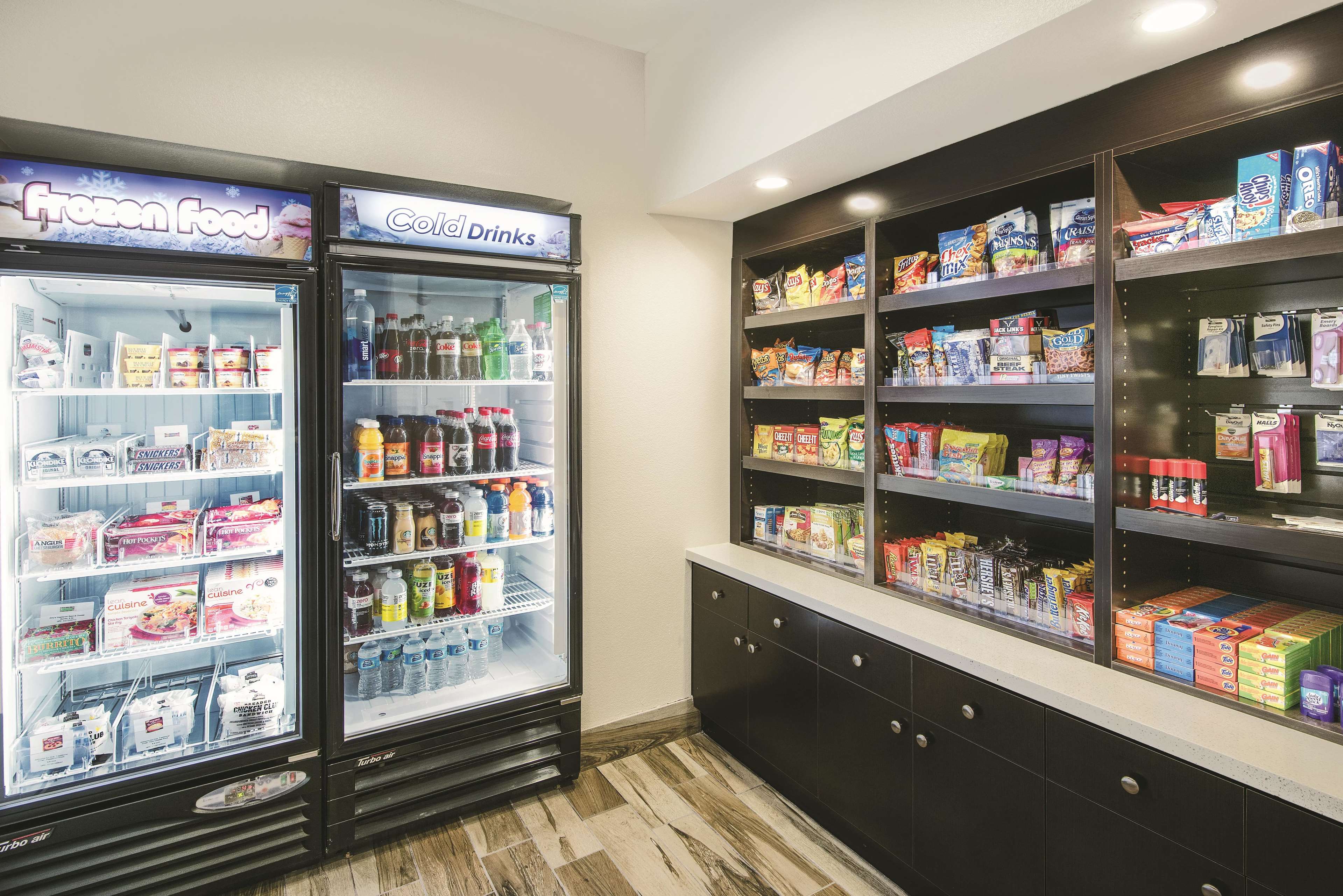 La Quinta Inn & Suites by Wyndham Karnes City - Kenedy