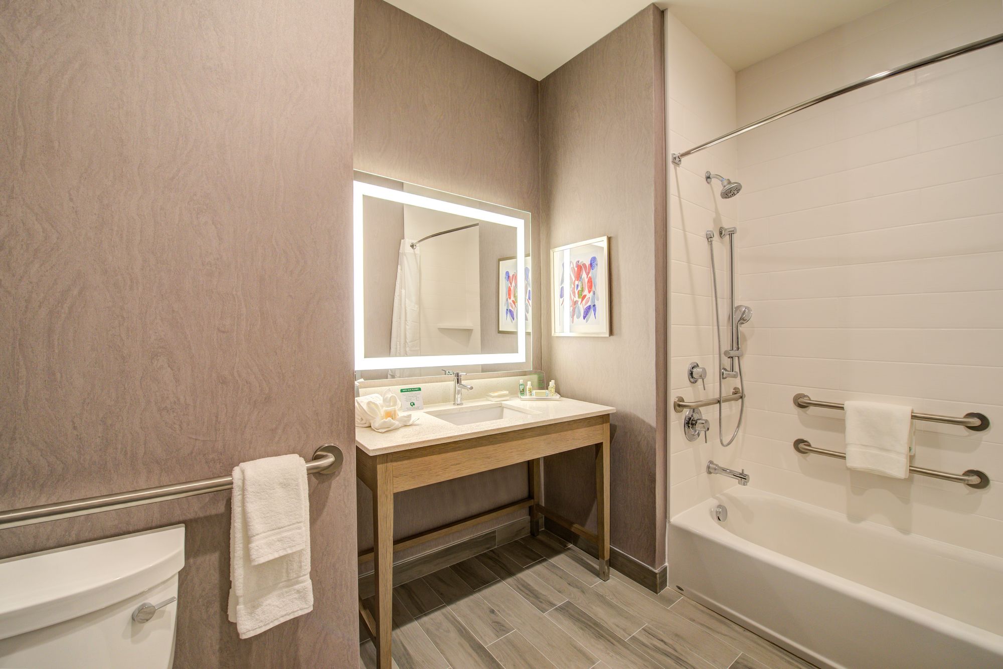 Holiday Inn & Suites Houston West - Katy Mills