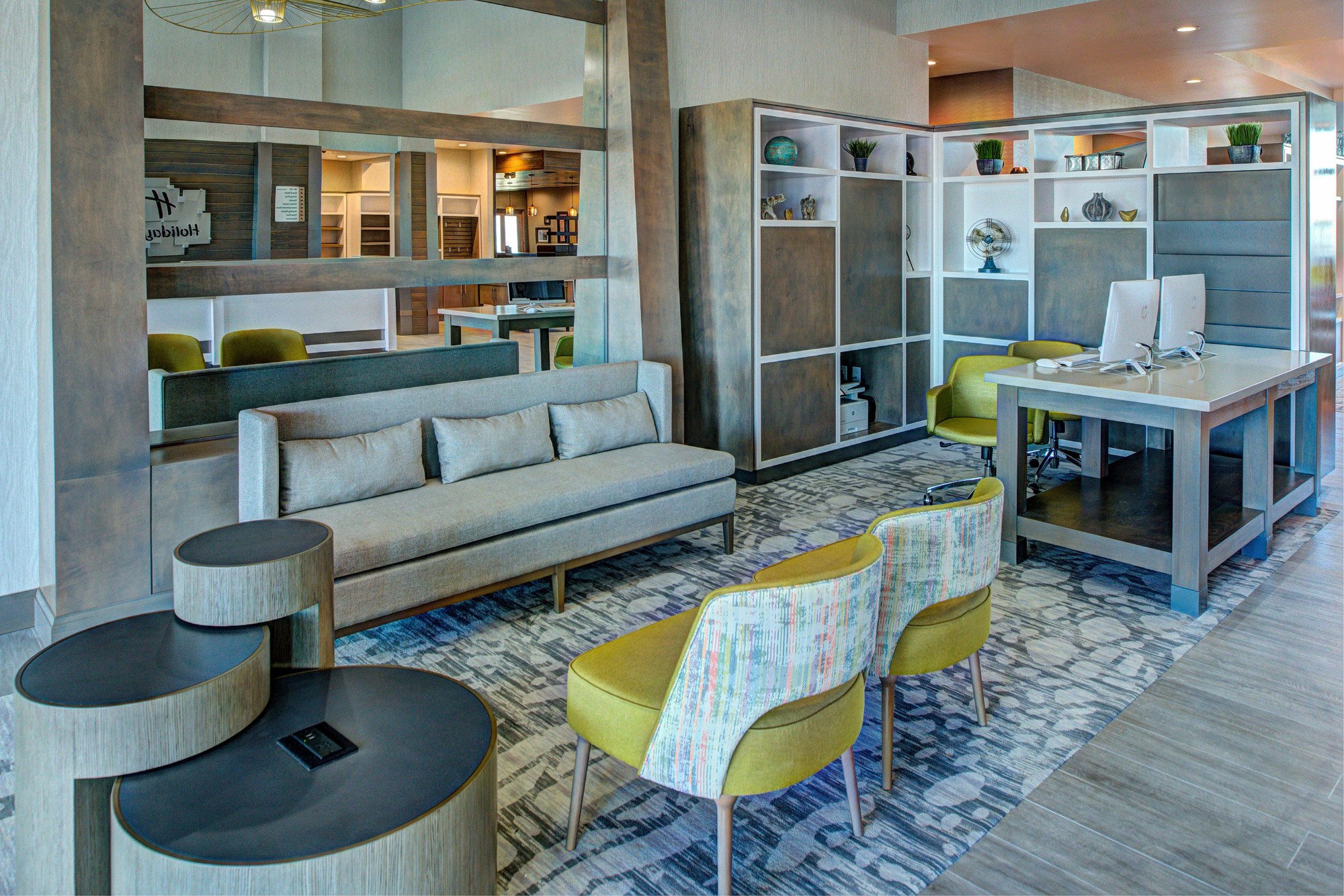Holiday Inn & Suites Houston West - Katy Mills