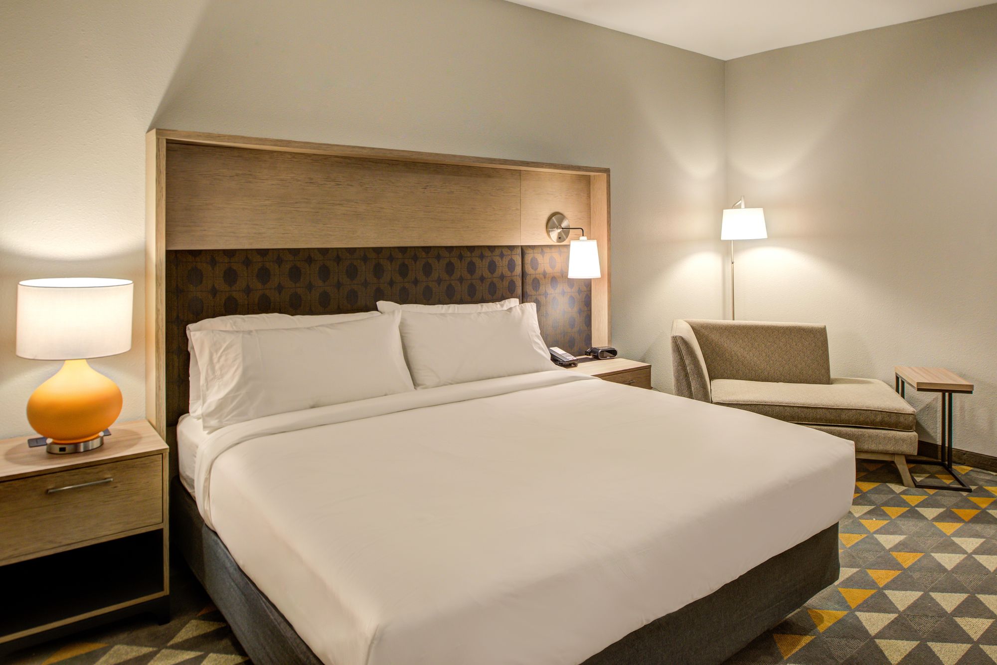 Holiday Inn & Suites Houston West - Katy Mills