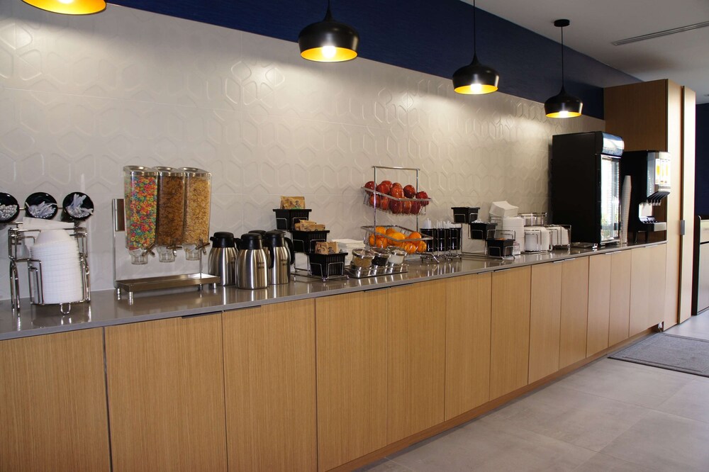 La Quinta Inn & Suites by Wyndham Katy