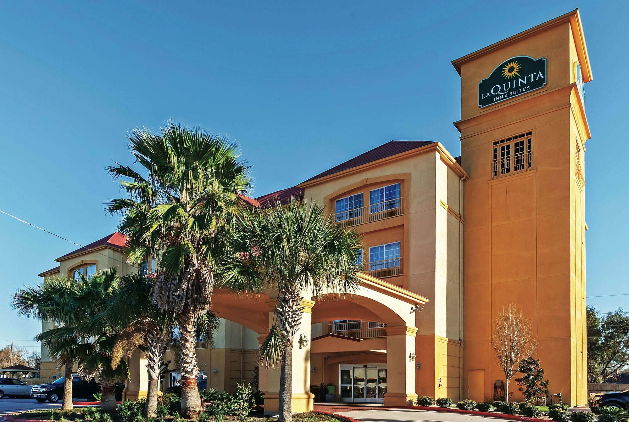 Palacio Royale Inn Signature