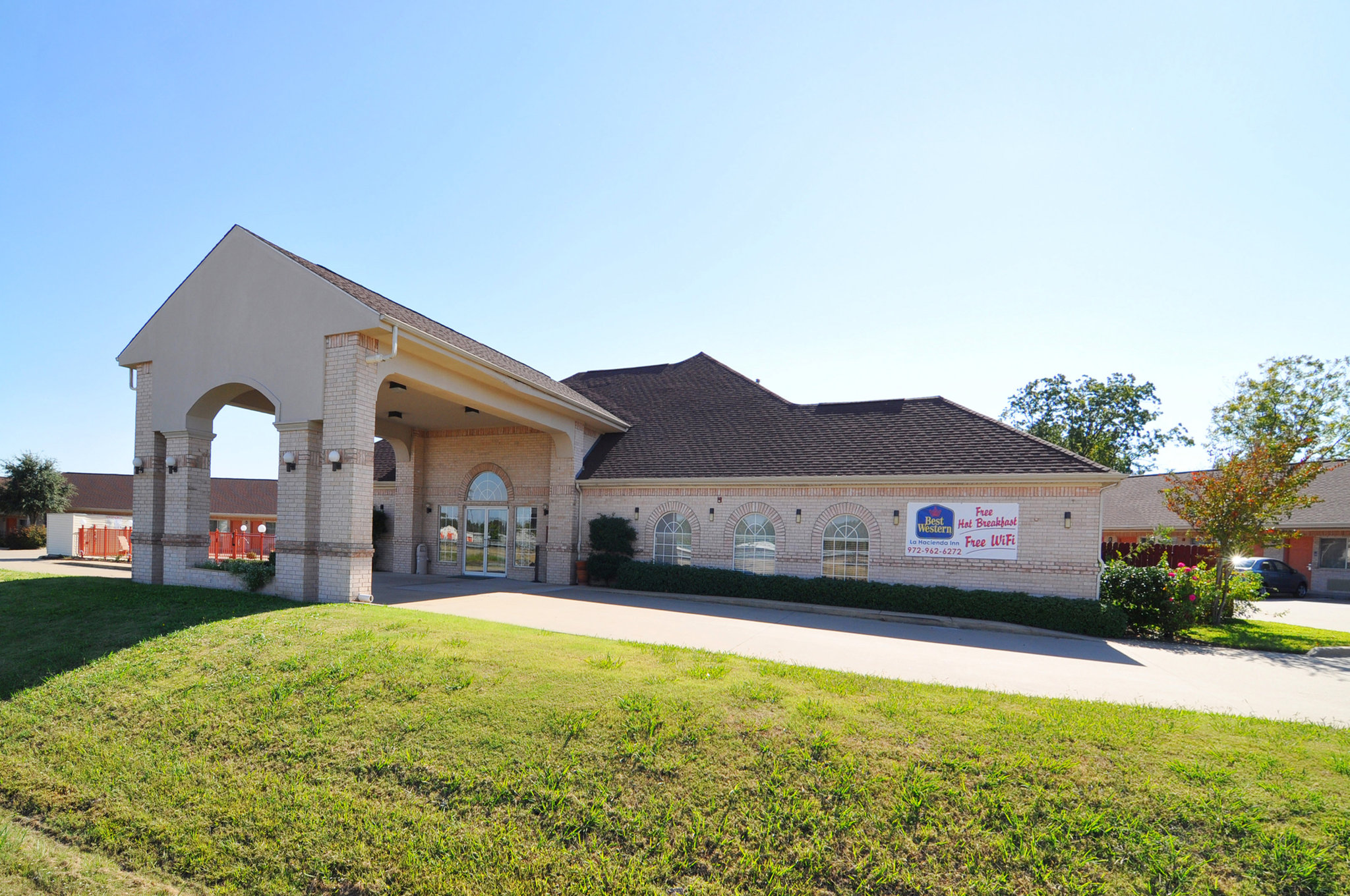 Best Western La Hacienda Inn