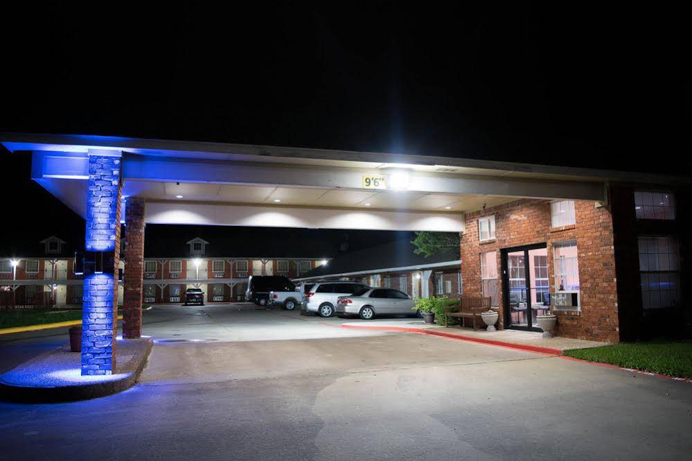 Countryside Inn