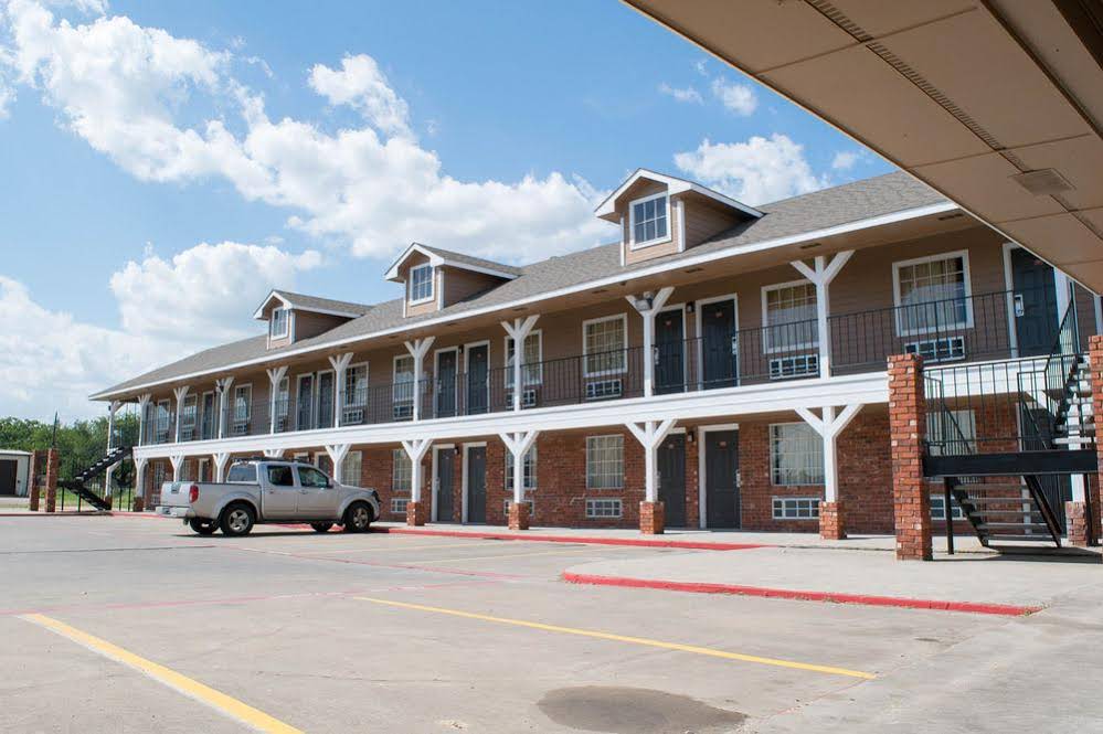 Countryside Inn