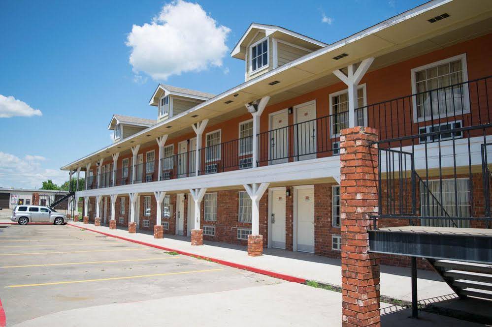 Countryside Inn