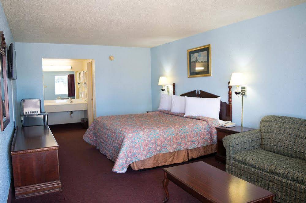Countryside Inn