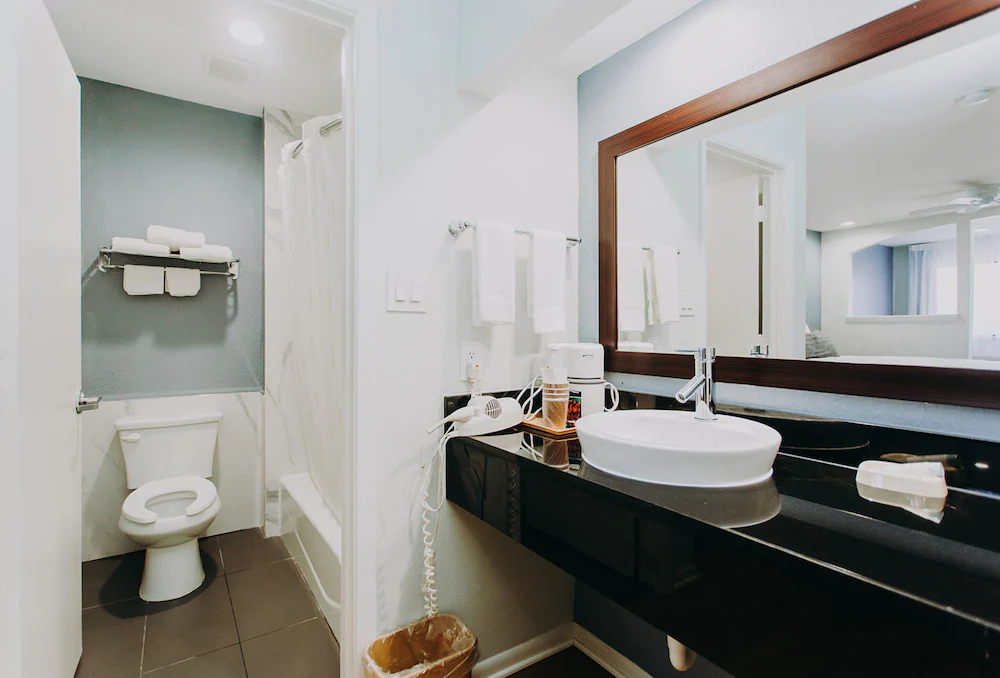 Scottish Inn & Suites - Kemah Boardwalk