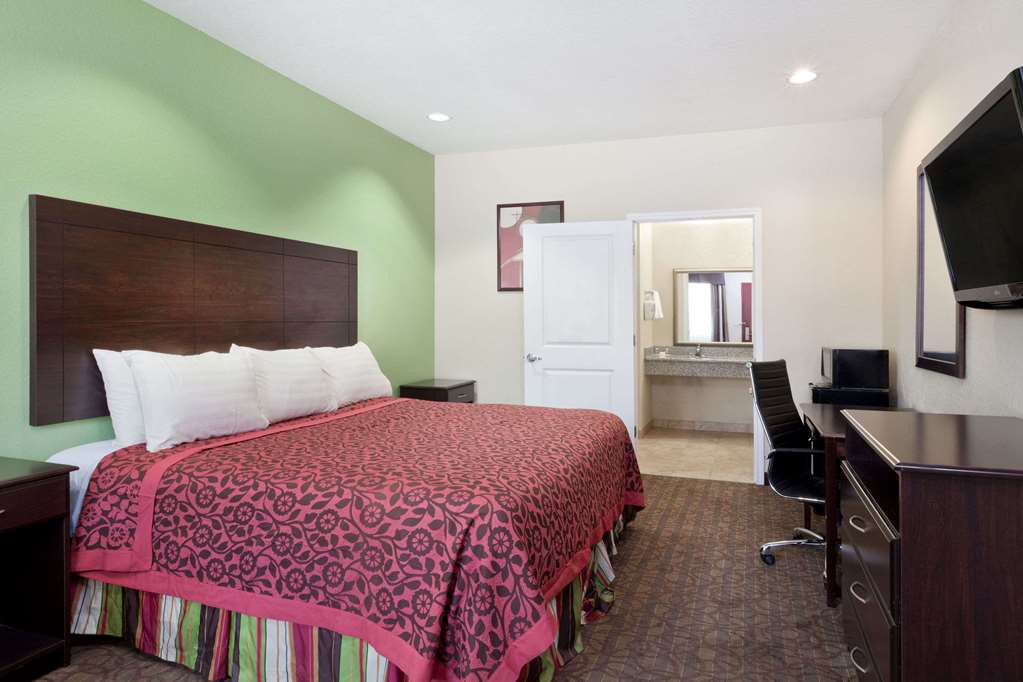 Lone Star Inn