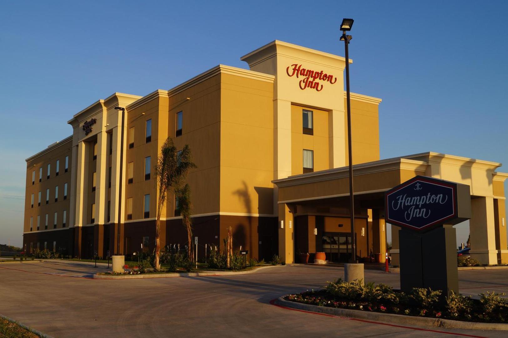 Hampton Inn Kenedy