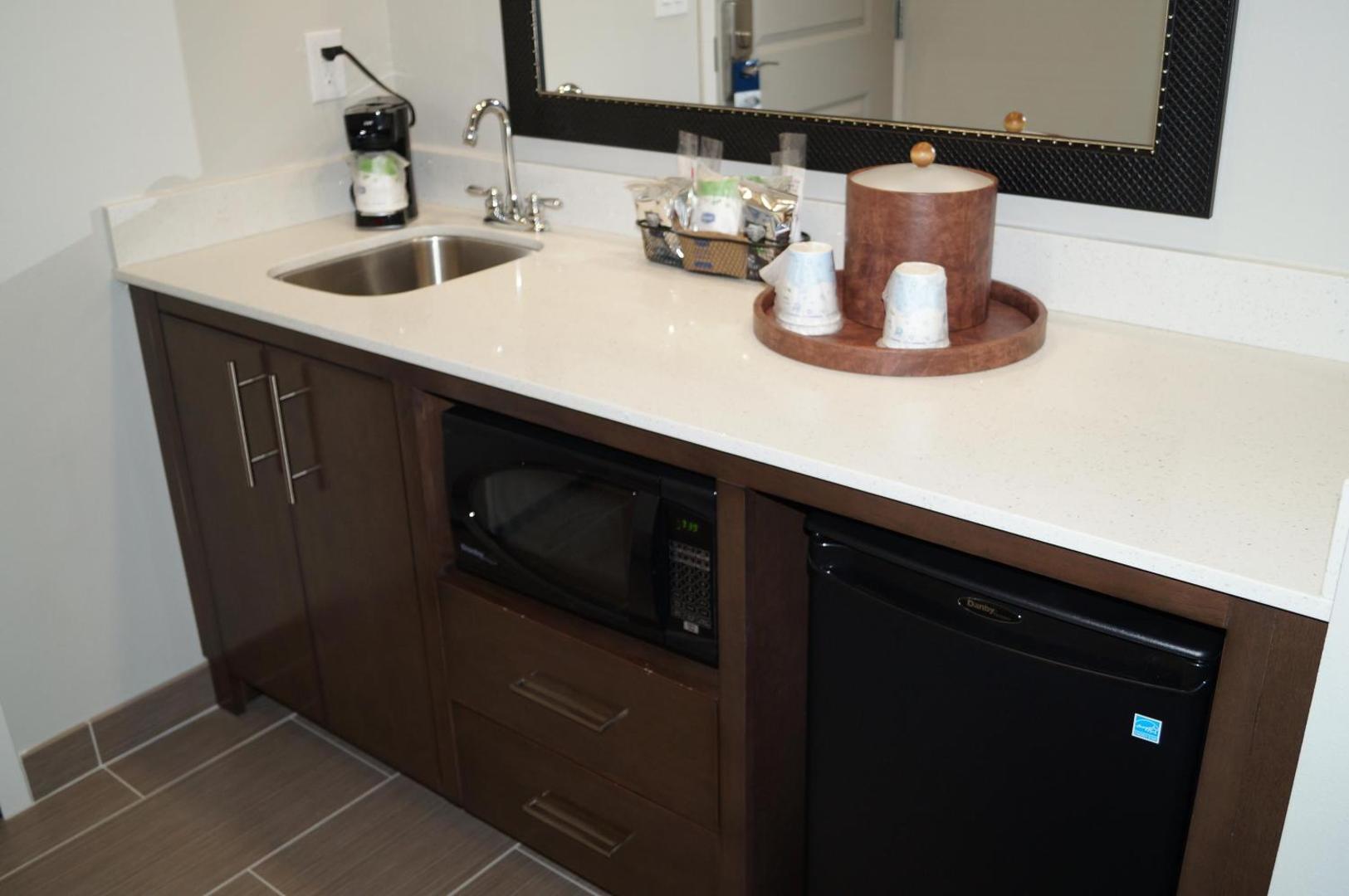 Hampton Inn Kenedy