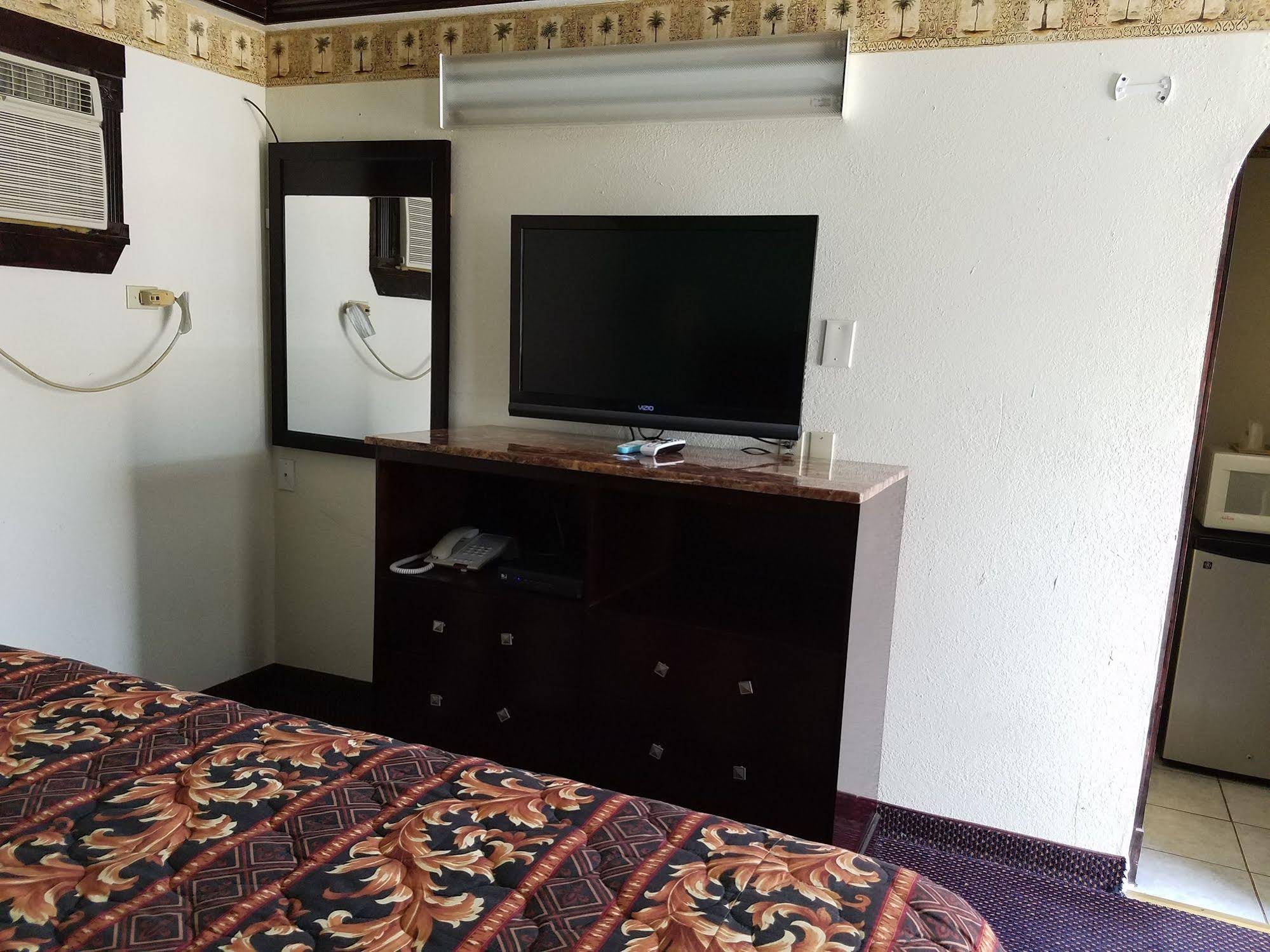 Luxury Inn & RV Park