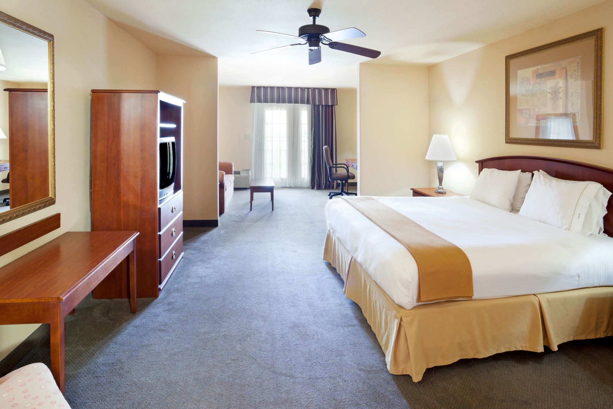 Holiday Inn Express Hotel & Suites Kerrville