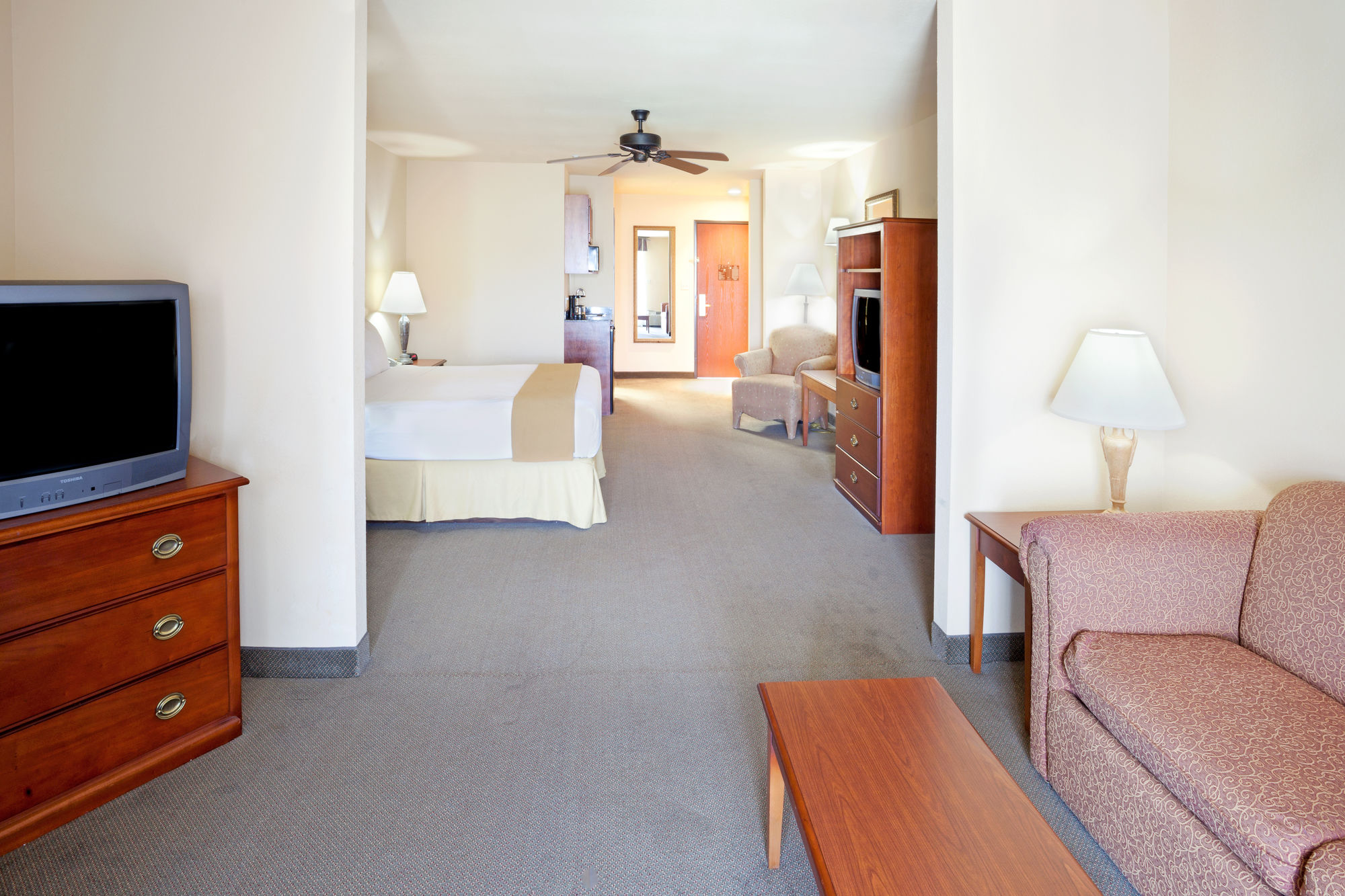 Holiday Inn Express Hotel & Suites Kerrville